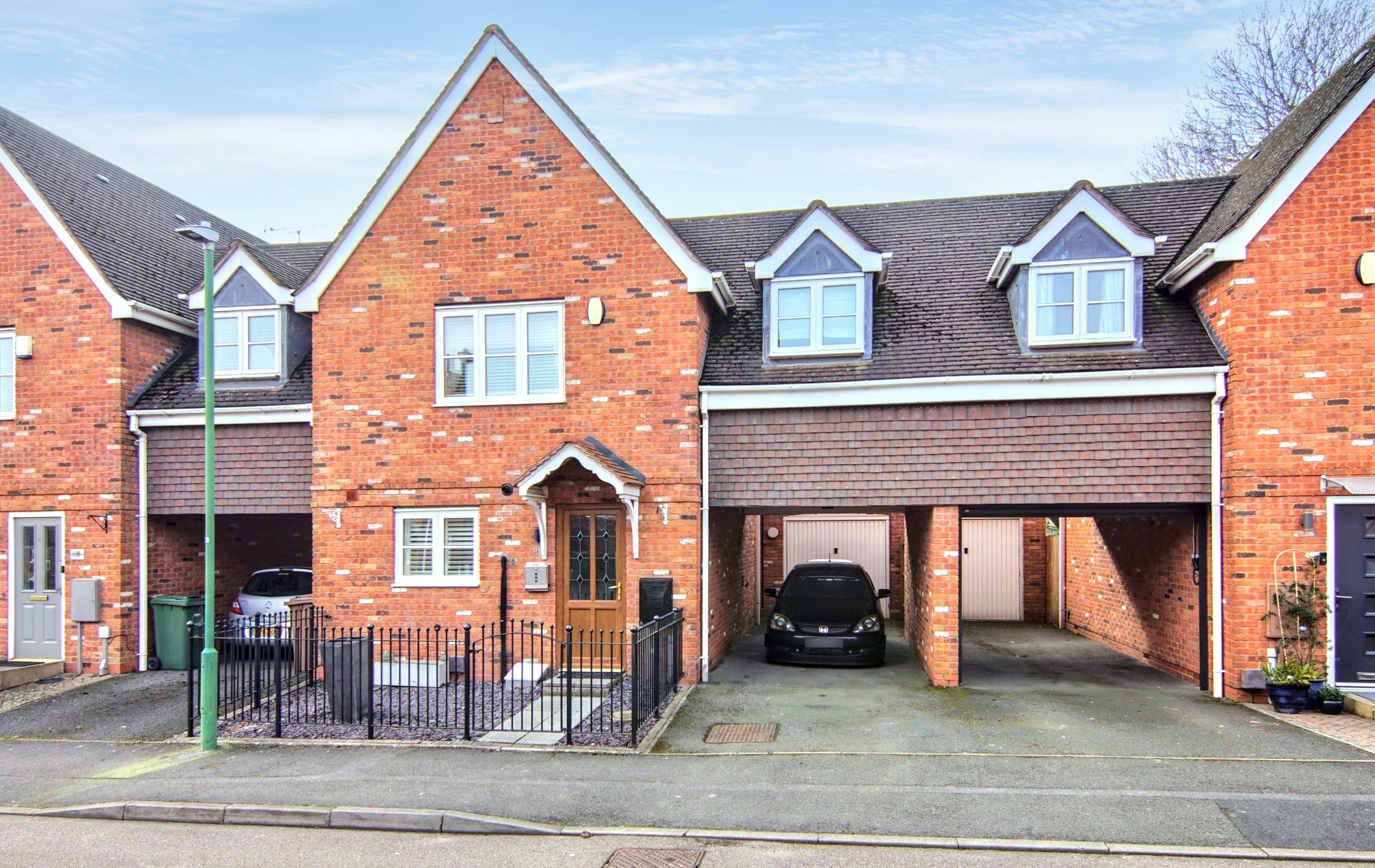 Grovefield Crescent, Balsall Common, Coventry, CV7 - photo 1 of 29