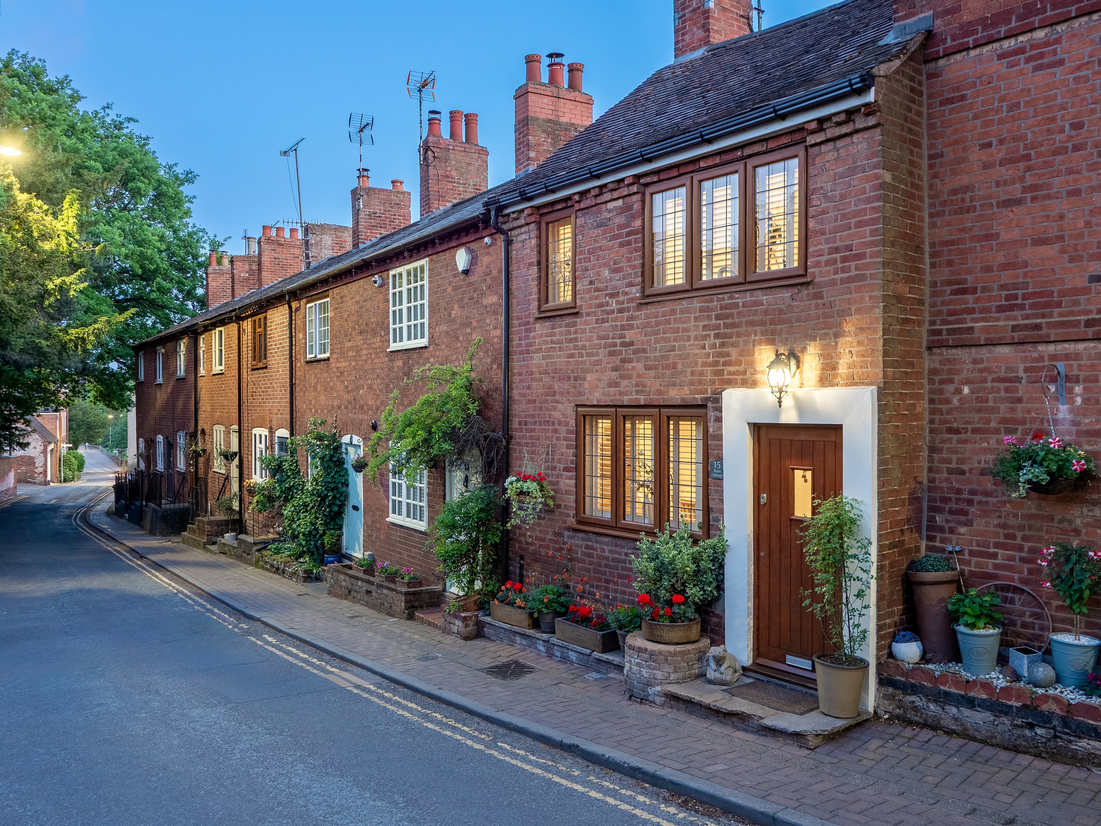 Rose Cottage, Fieldgate Lane, Kenilworth, CV8 - photo 1 of 26