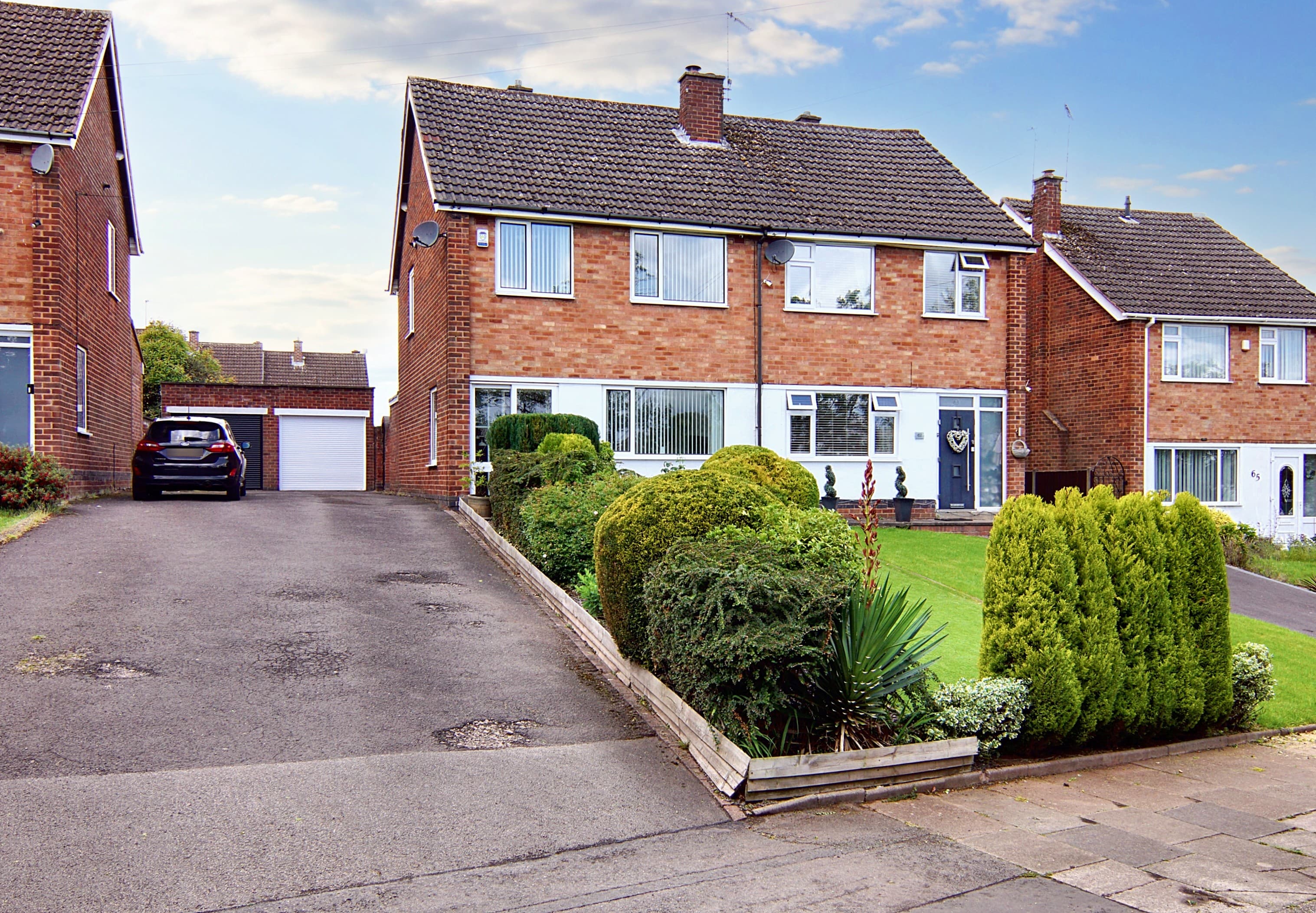 Dunchurch Highway, Coventry, CV5 - photo 1 of 23