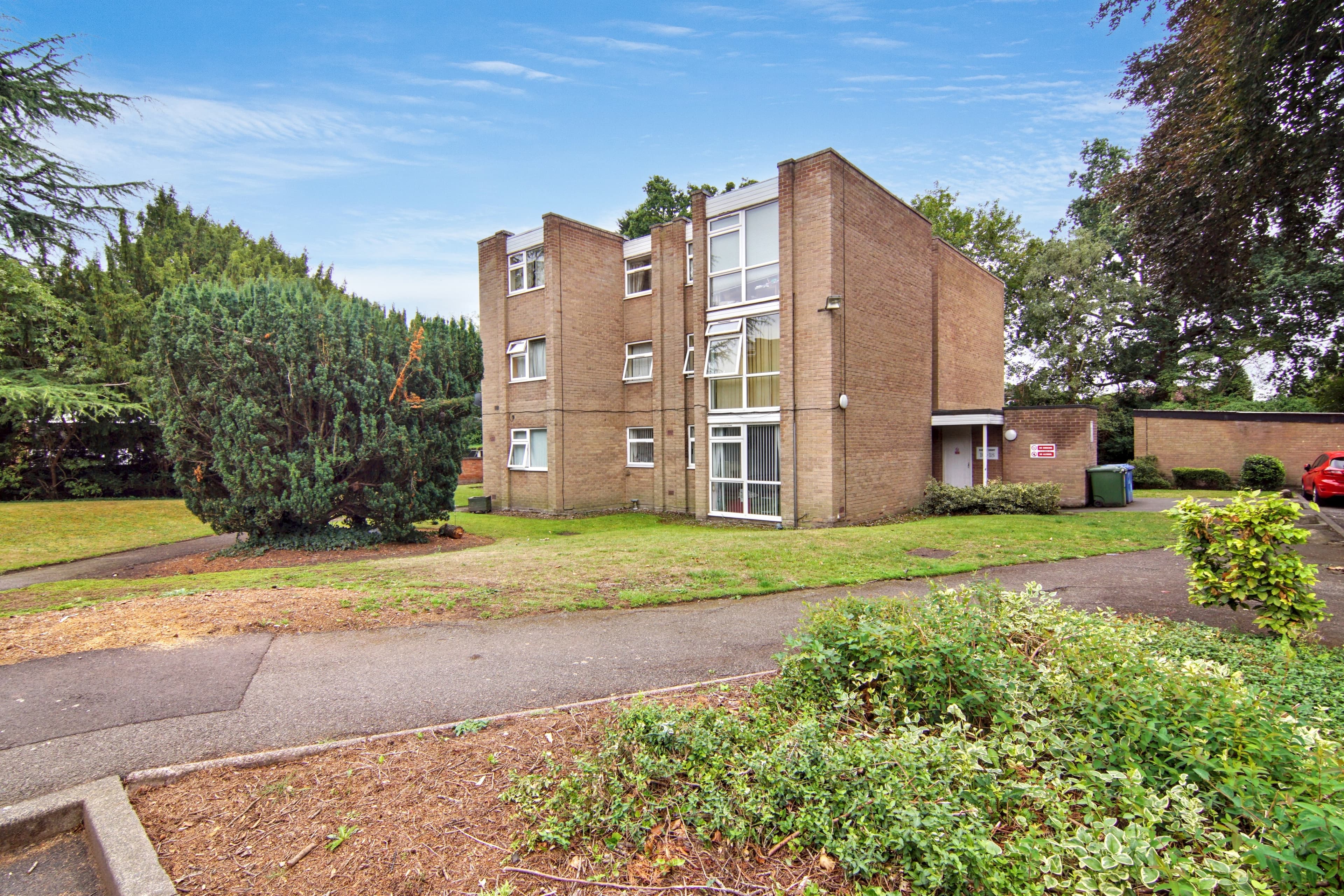 Habitat Court, Chester Road, Birmingham, B24 - photo 1 of 19