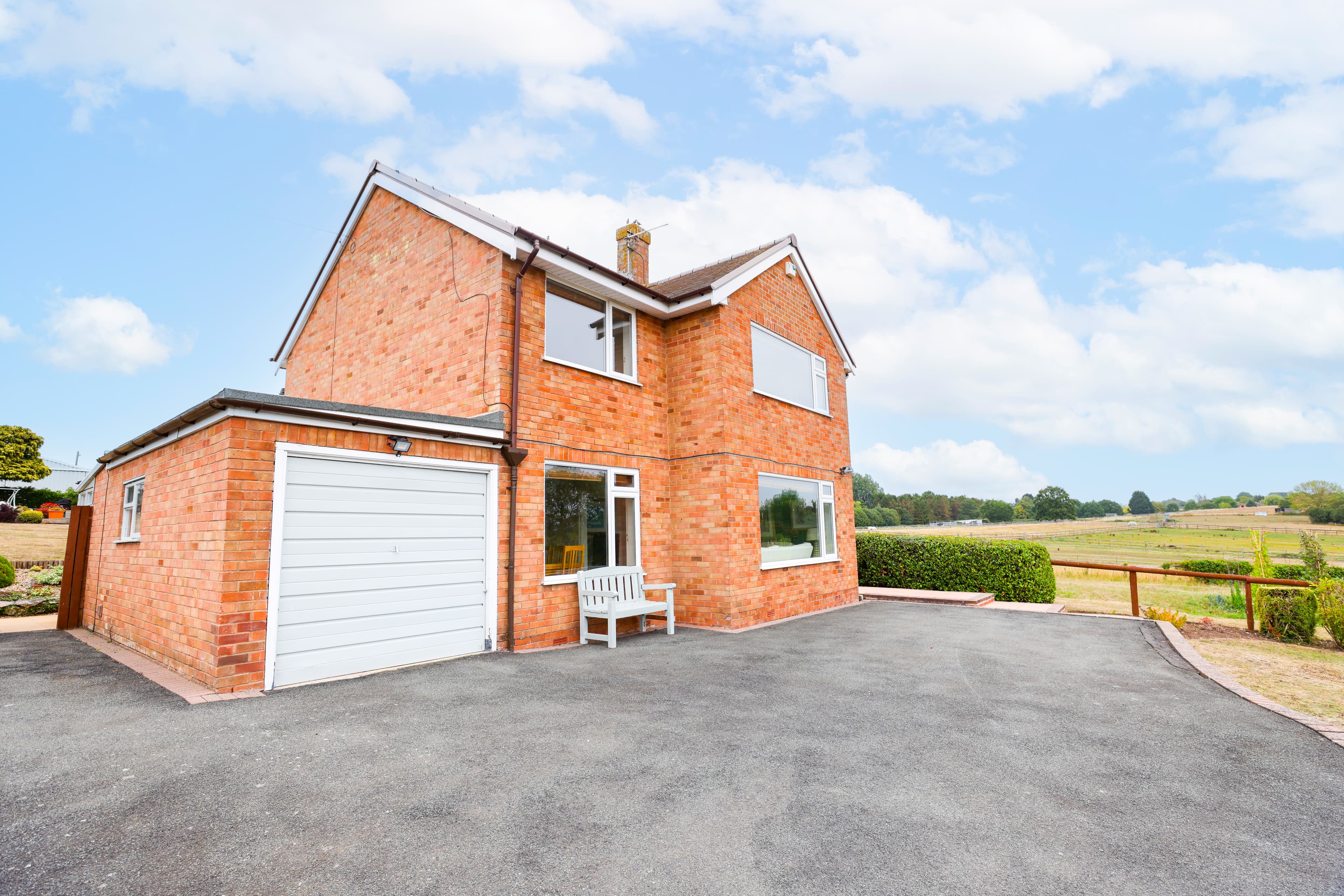 Orchard Rise, Evesham Road, Church Lench, Evesham, WR11 - photo 1 of 12