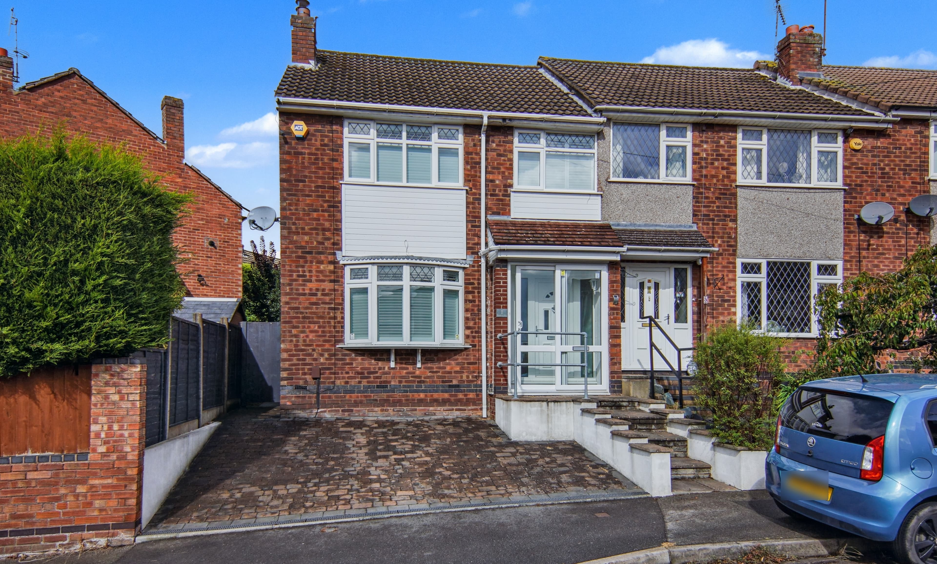 Wendover Rise, Coventry, CV5 - photo 1 of 18
