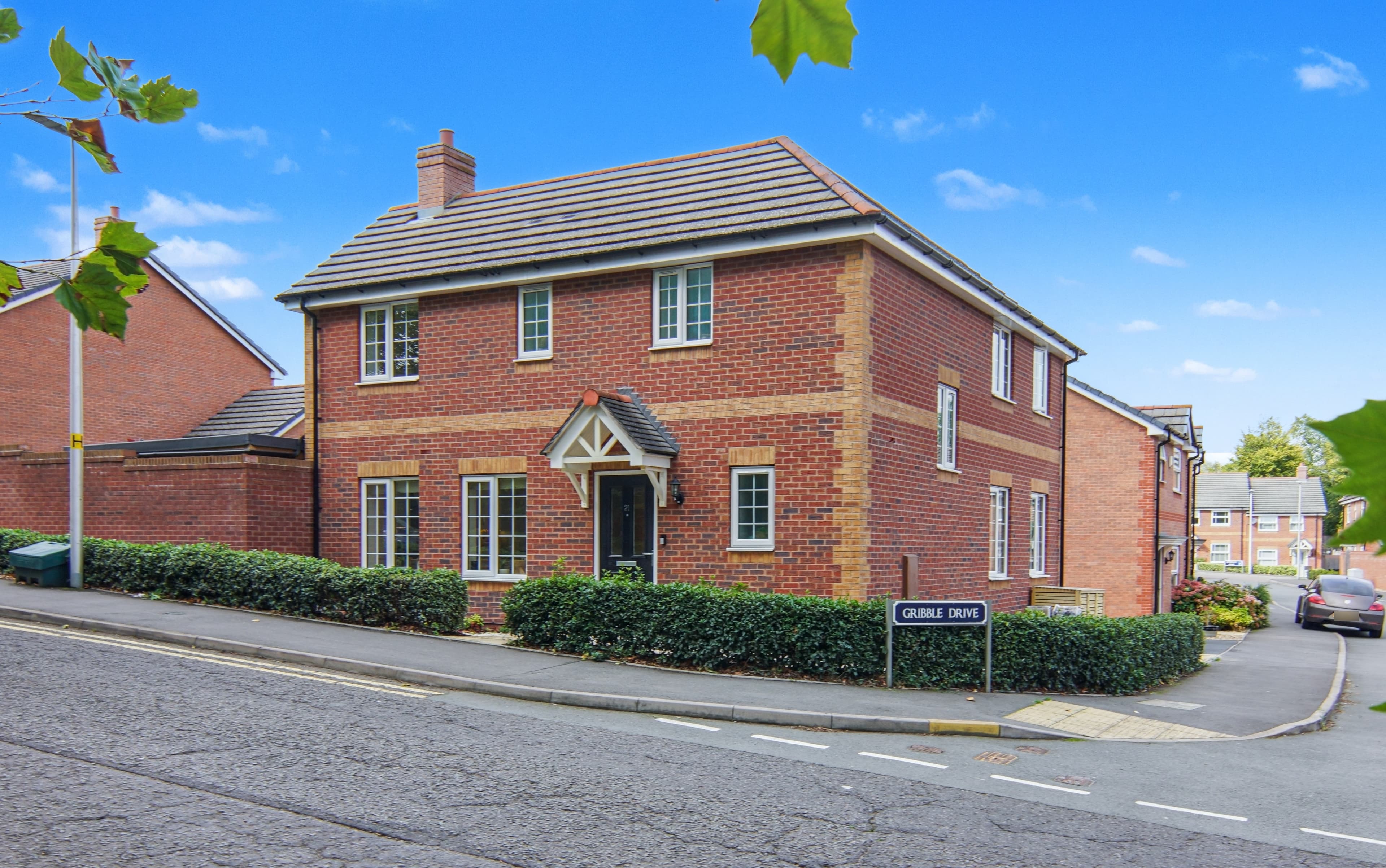 Haywood Road, Warwick, CV34 - photo 1 of 25