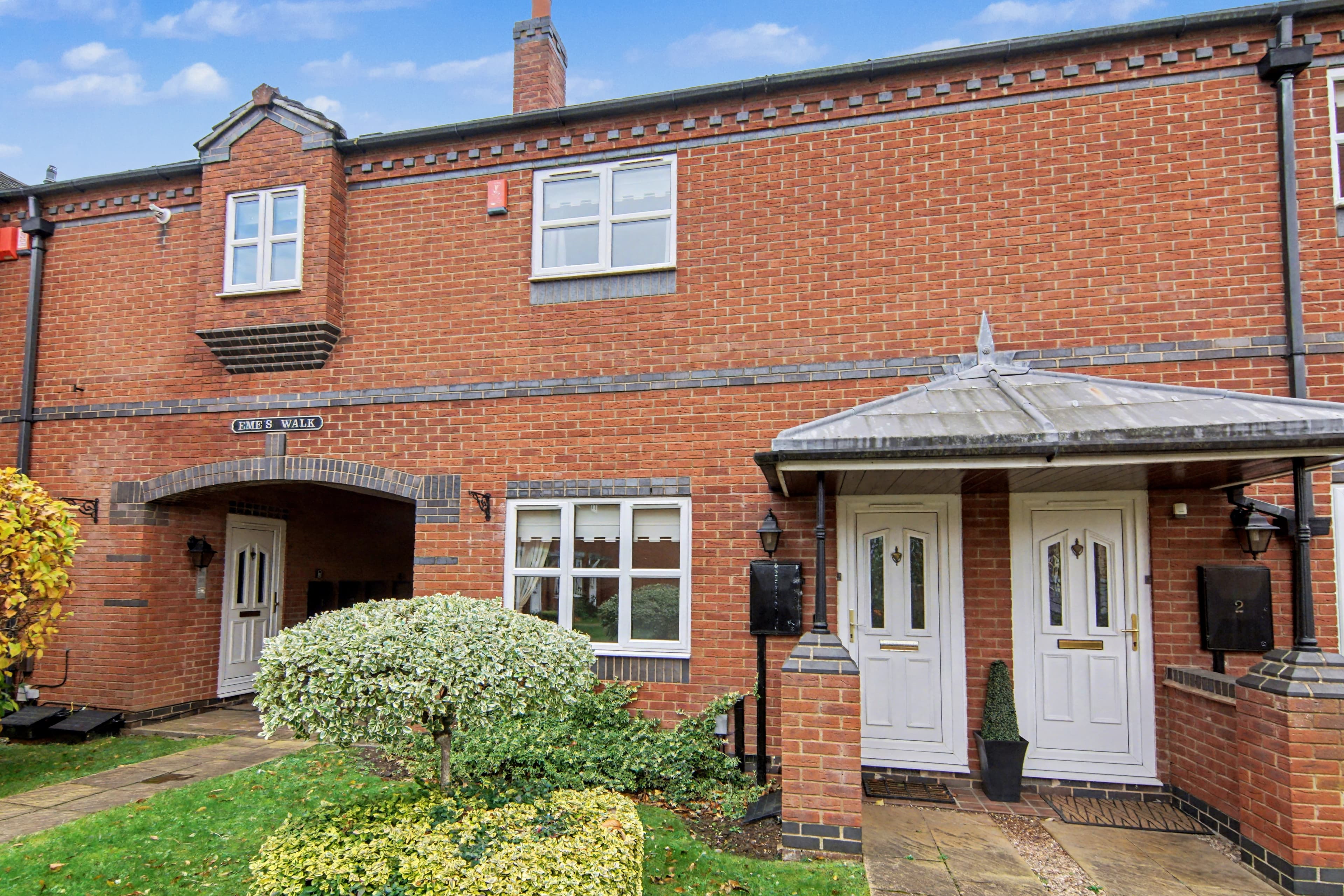 1 Old Penns Yard, Gatehouse Lane, Bedworth, CV12 - photo 1 of 23