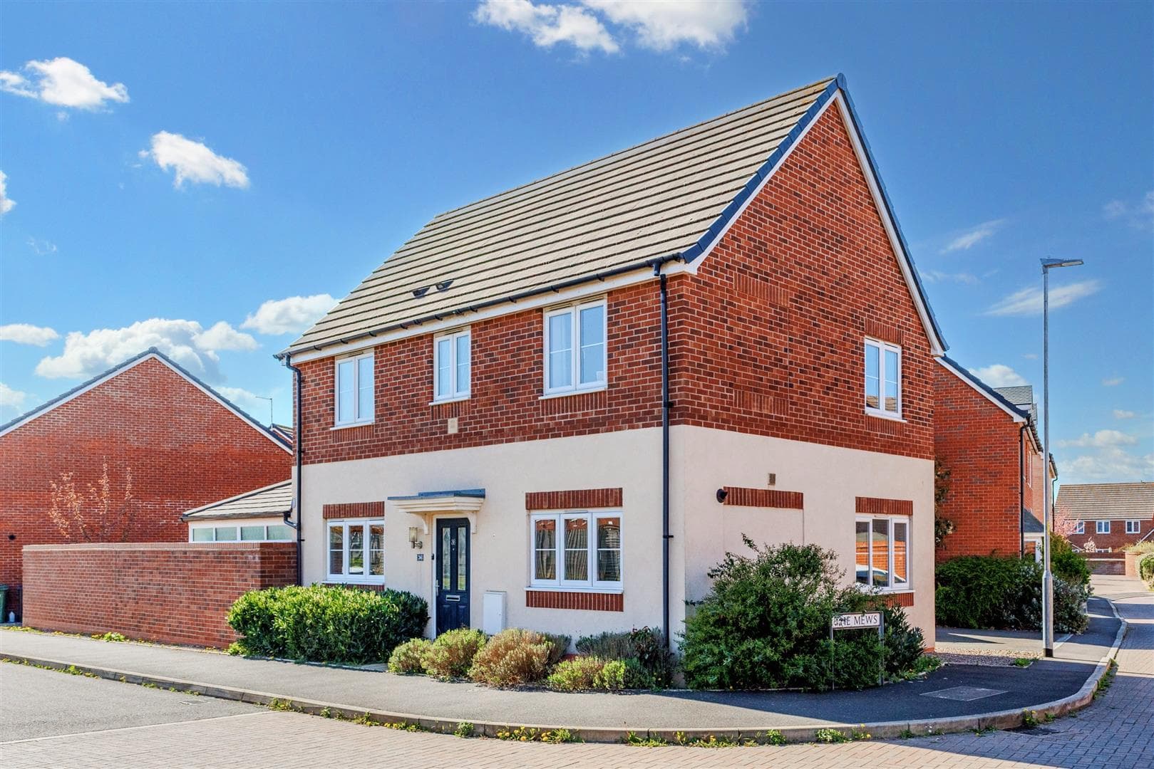 Snaffle Way, Evesham, WR11 - photo 1 of 19