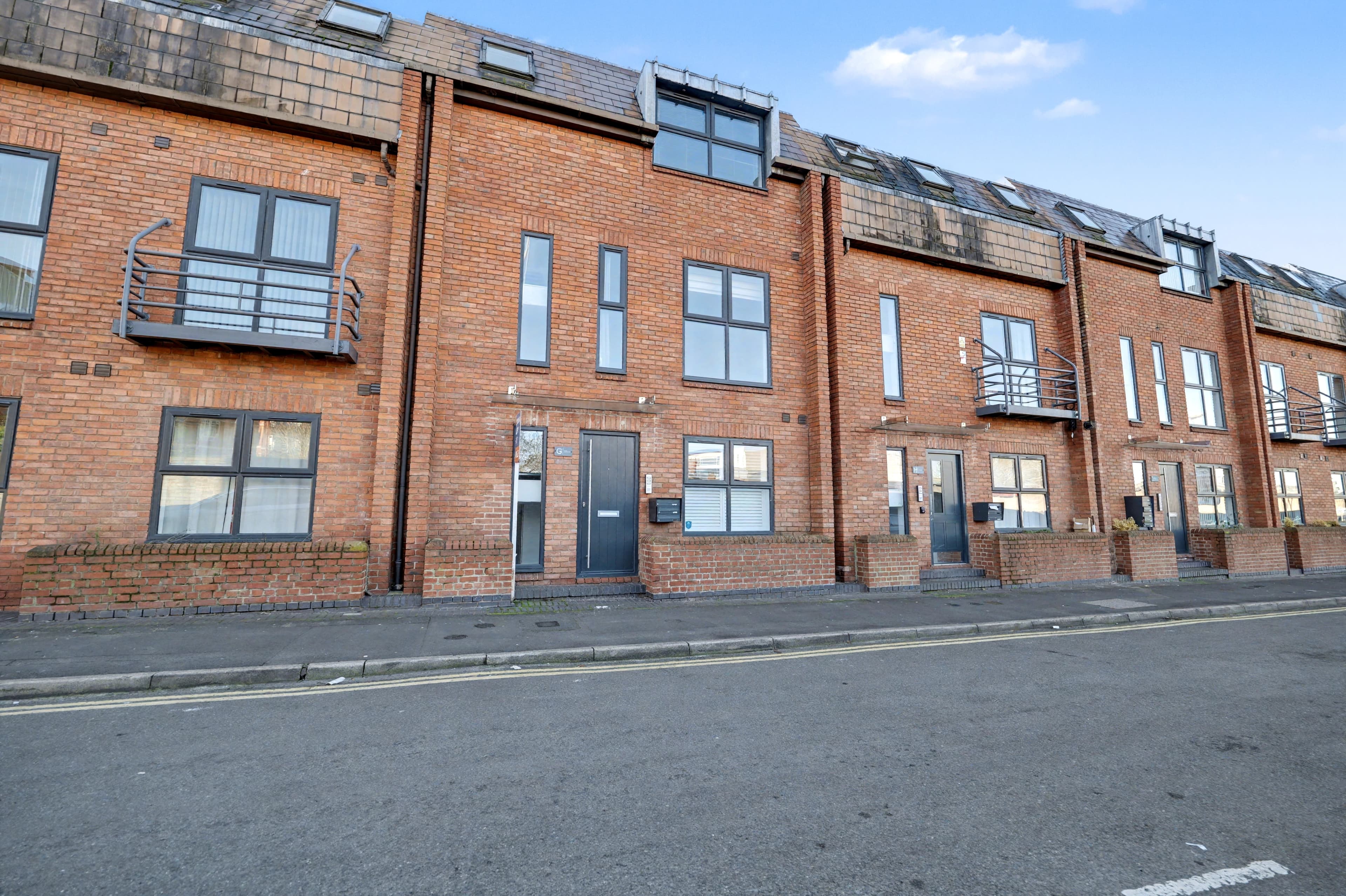 Kings Chambers, Queens Road, Coventry, CV1 - photo 1 of 11