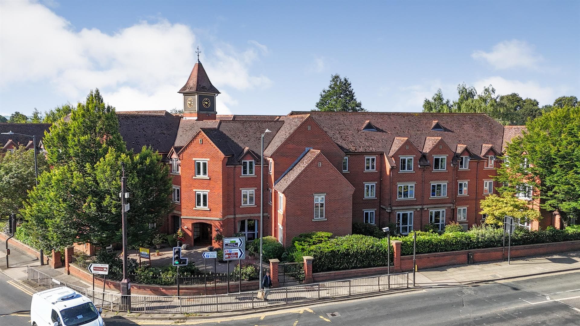 Scholars Court, Alcester Road, Stratford-Upon-Avon, CV37 - photo 1 of 14