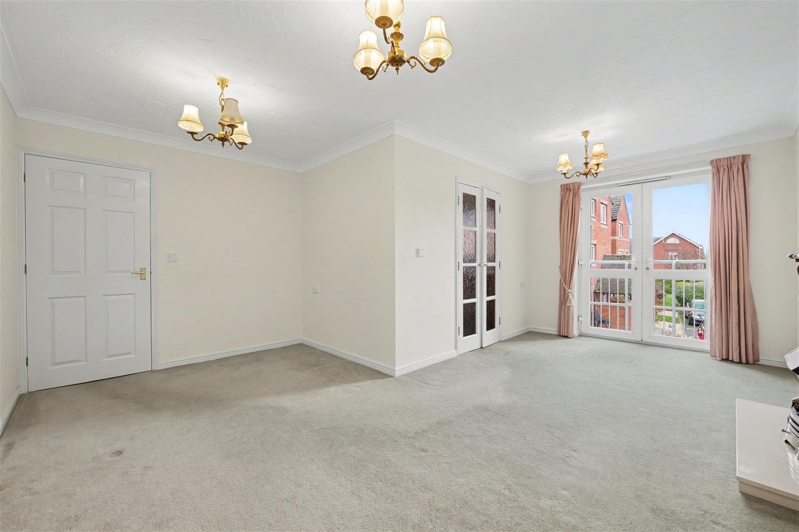Marshall Court, Northampton Road, Market Harborough, LE16 - photo 1 of 11