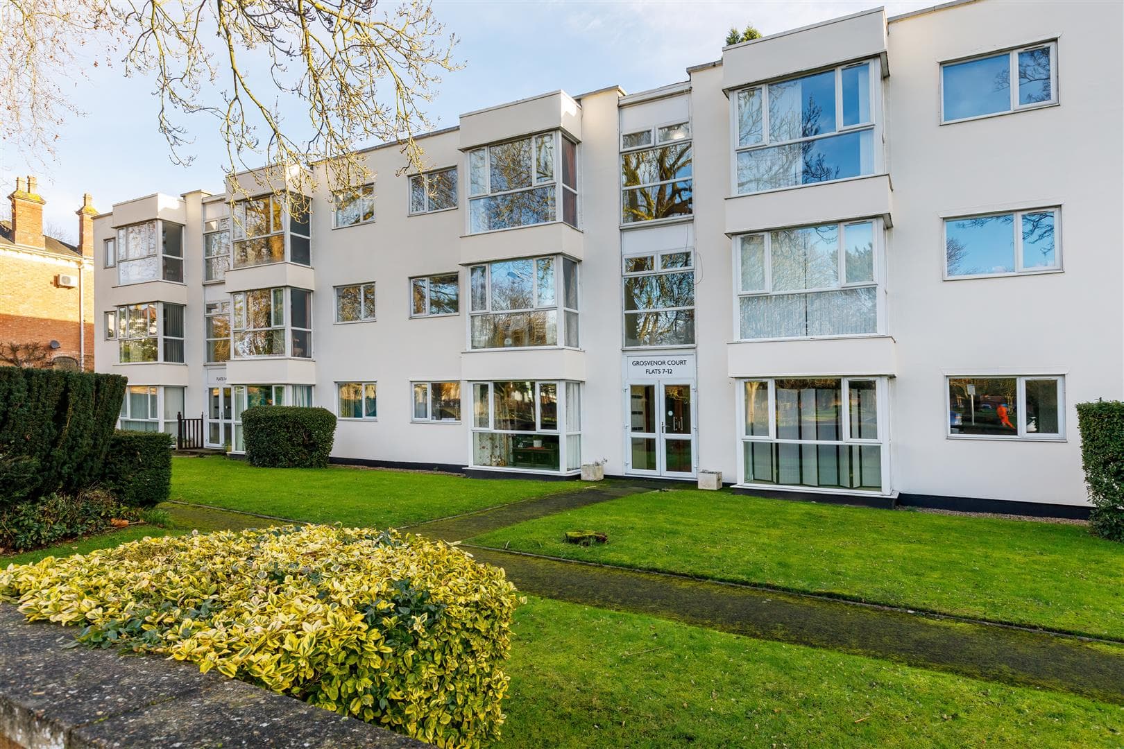 Grosvenor Court, Kenilworth Road, Leamington Spa, CV32 - photo 1 of 24