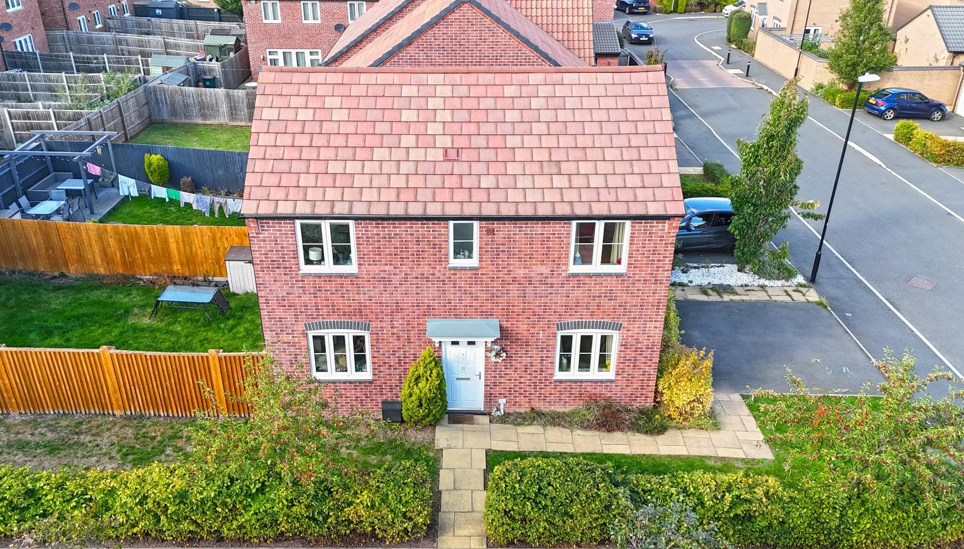 Rollings Drive, Coventry, CV2 - photo 1 of 20
