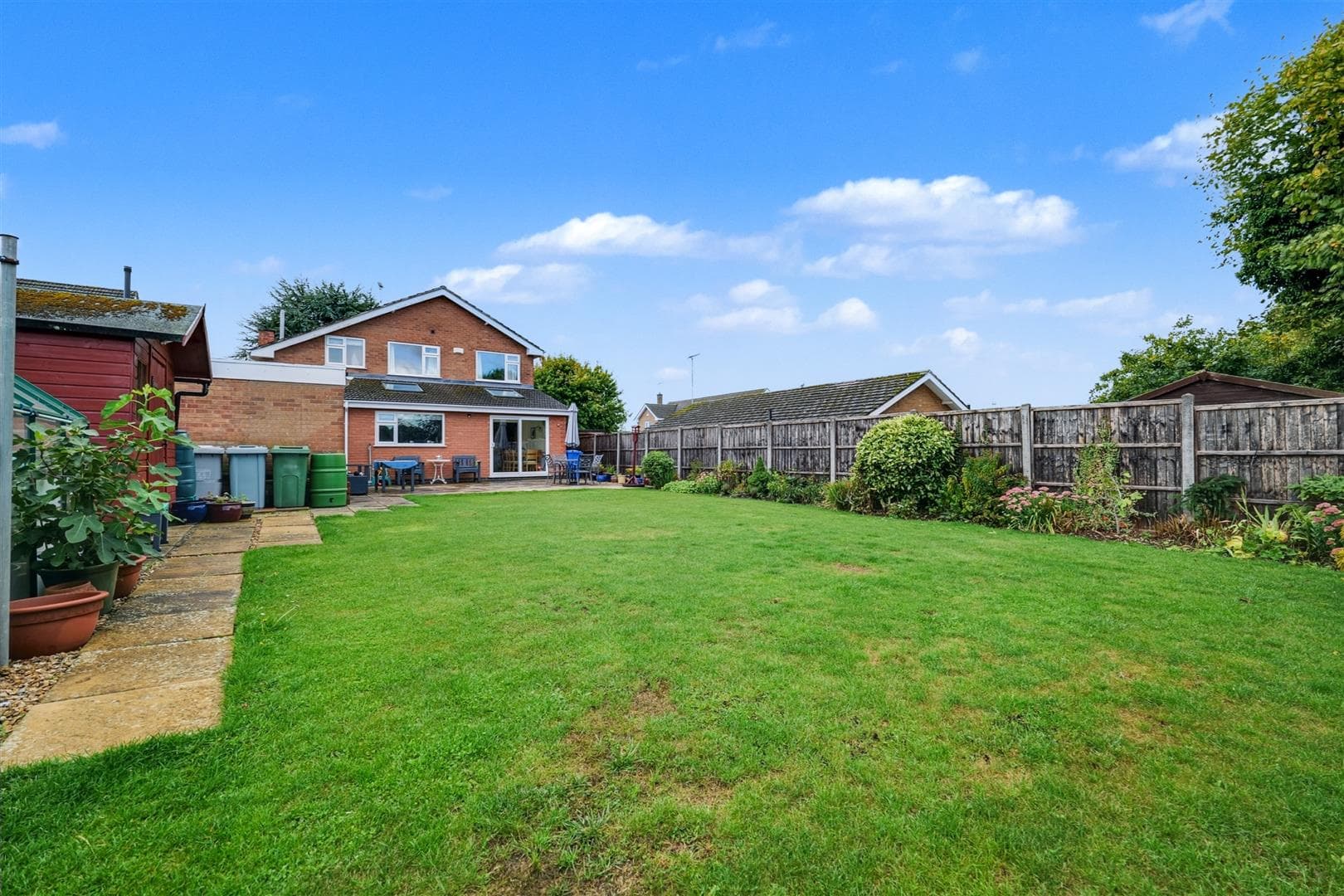 Latymer Close, Braybrooke, Market Harborough, LE16 - photo 1 of 31