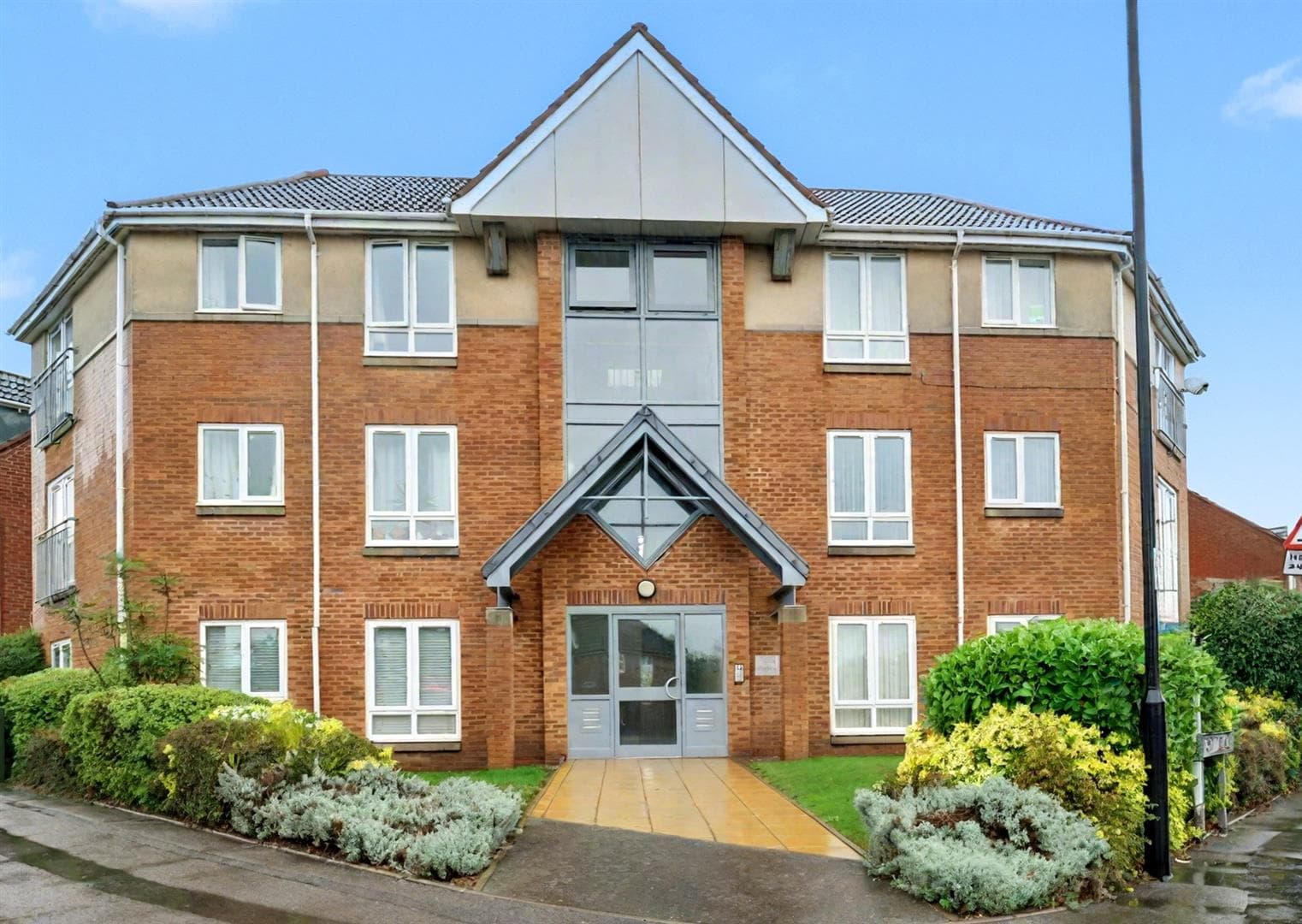 Amis Court, Common Way, Coventry, CV2 - photo 1 of 11