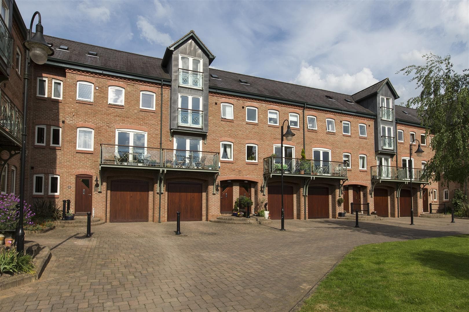 Rock Mill Lane, Leamington Spa, CV32 - photo 1 of 22
