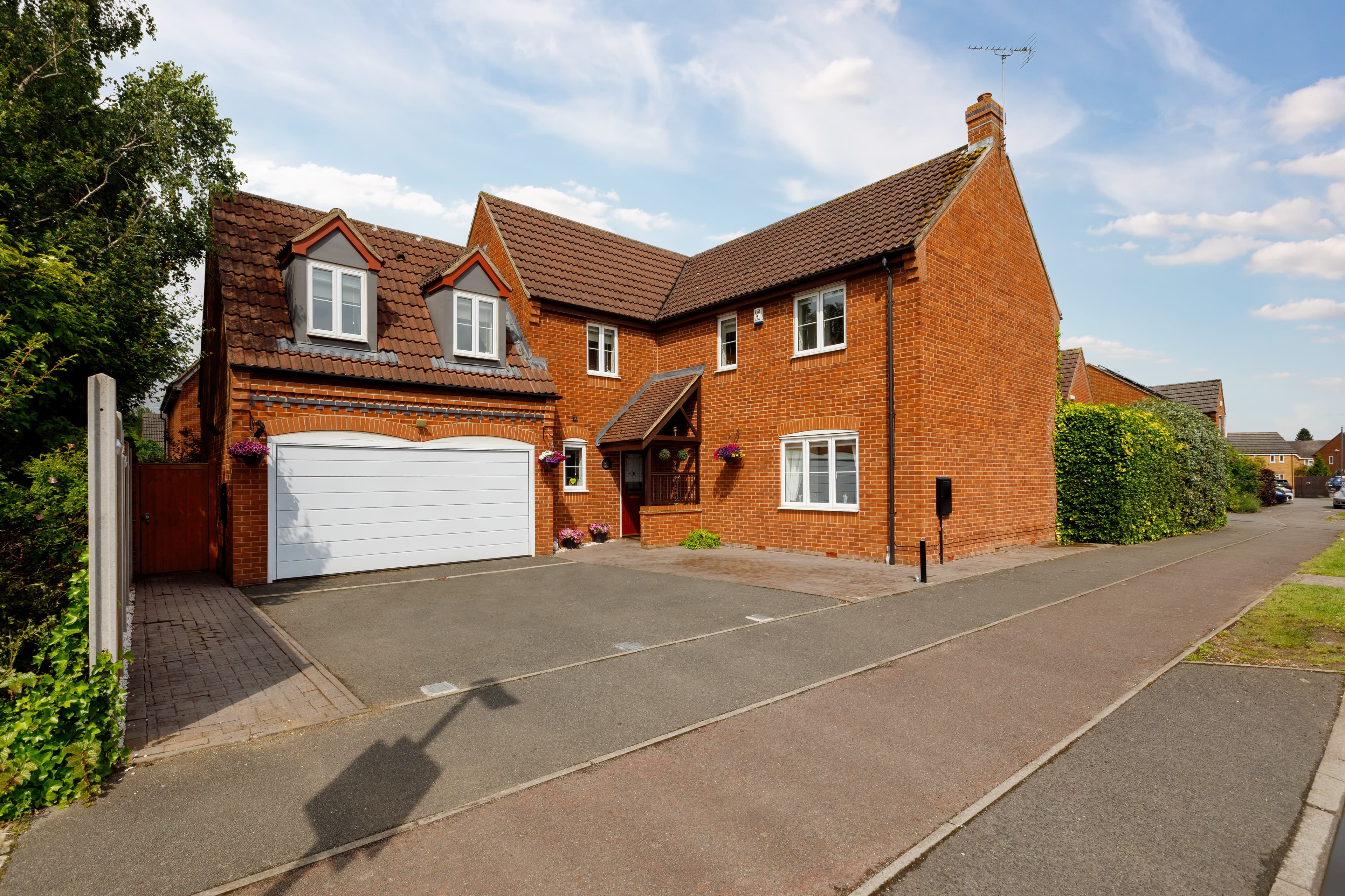 Juliet Drive, Heathcote, Warwick, CV34 - photo 1 of 17