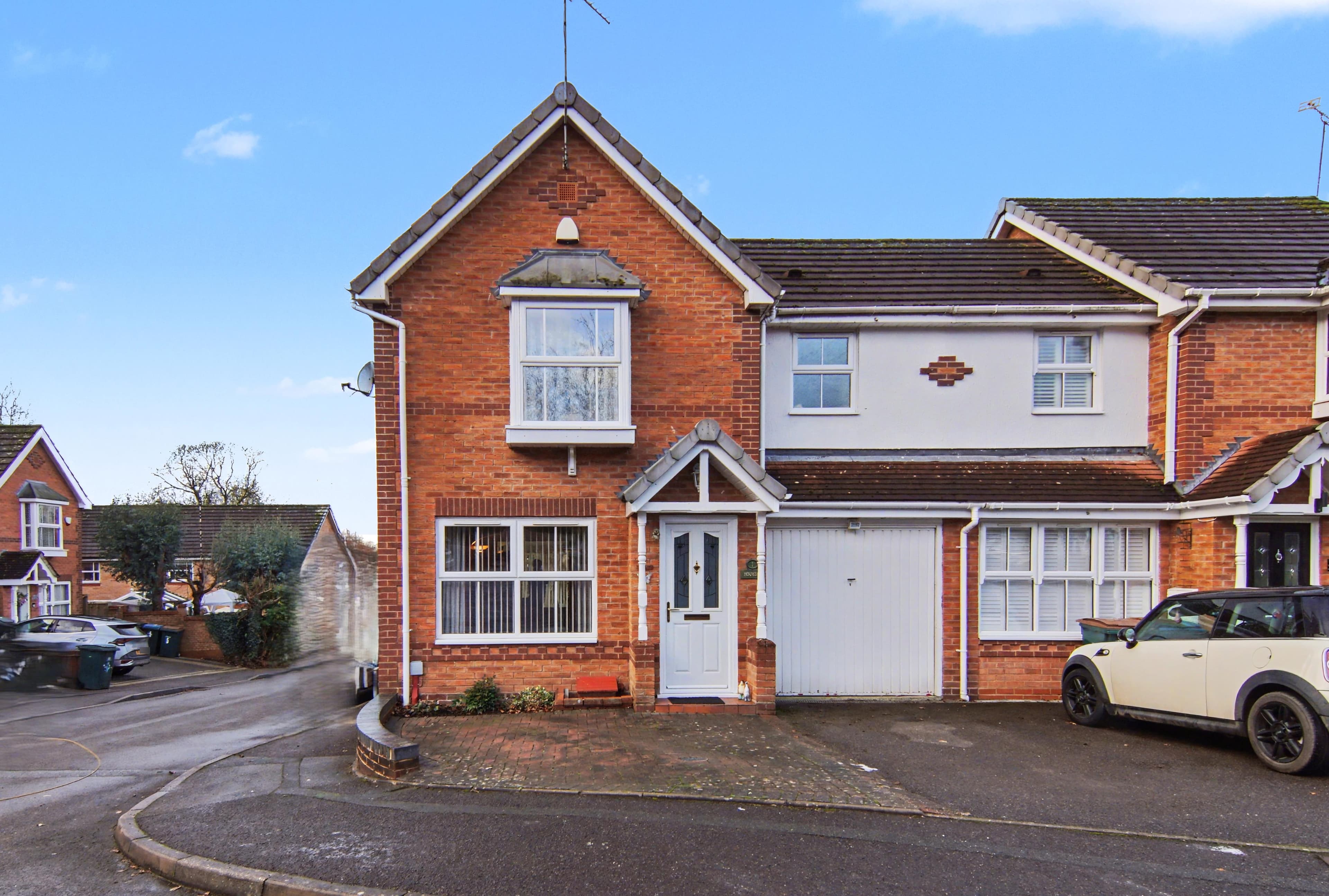 Hornbeam Drive, Coventry, CV4 - photo 1 of 27