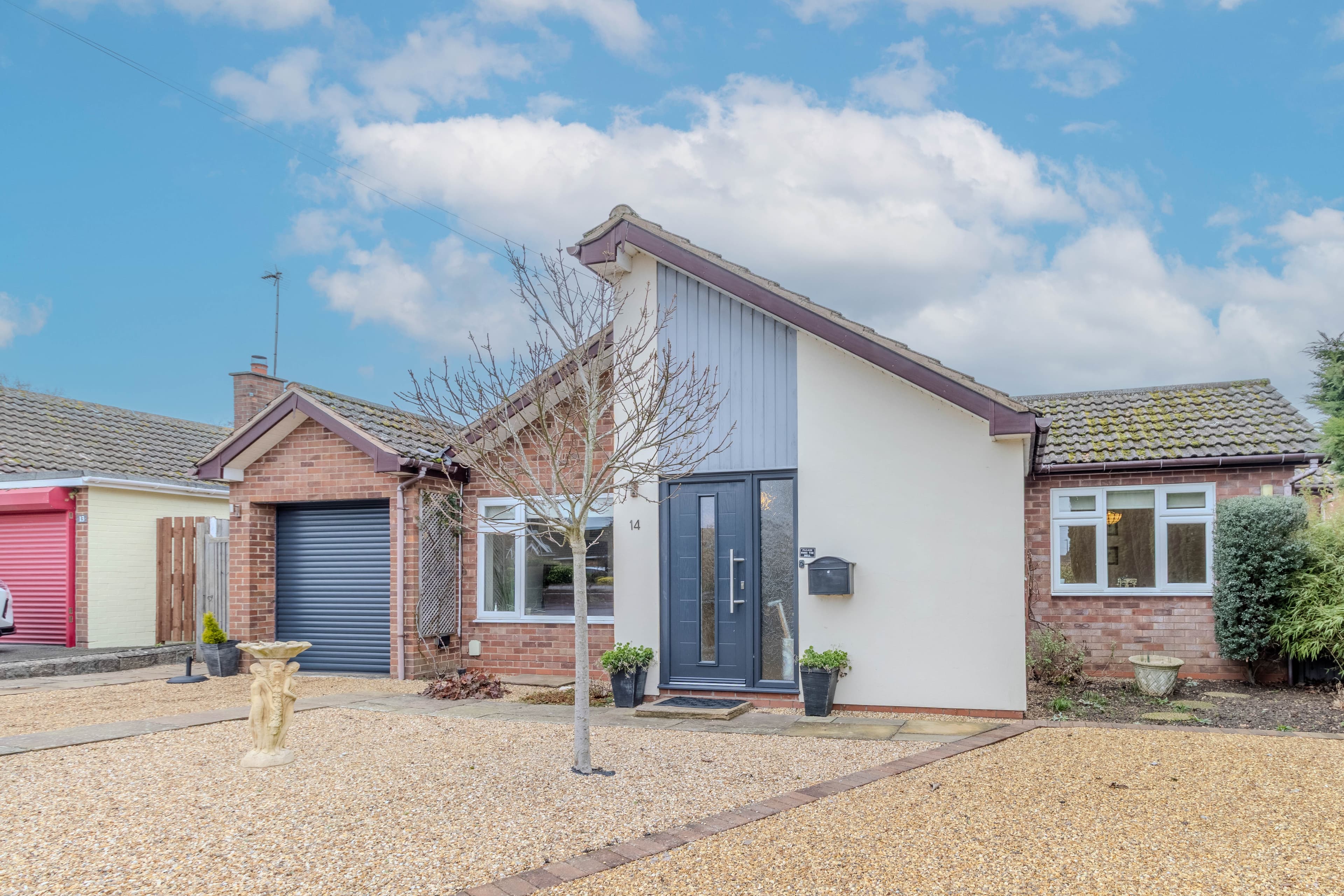 St. Marys Close, Southam, CV47 - photo 1 of 18