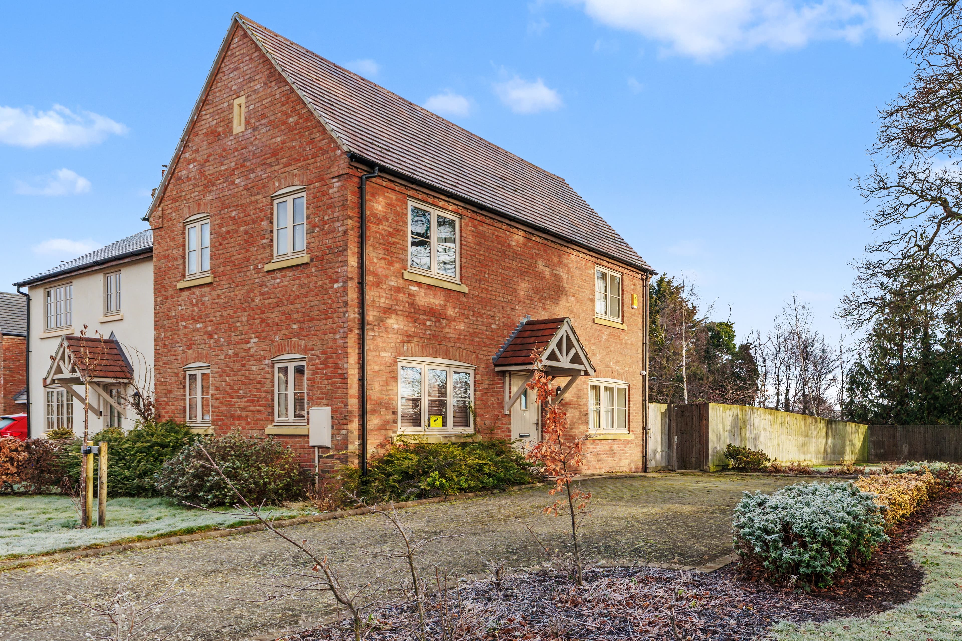 Aspley Close, Broom, Alcester, B50 - photo 1 of 14