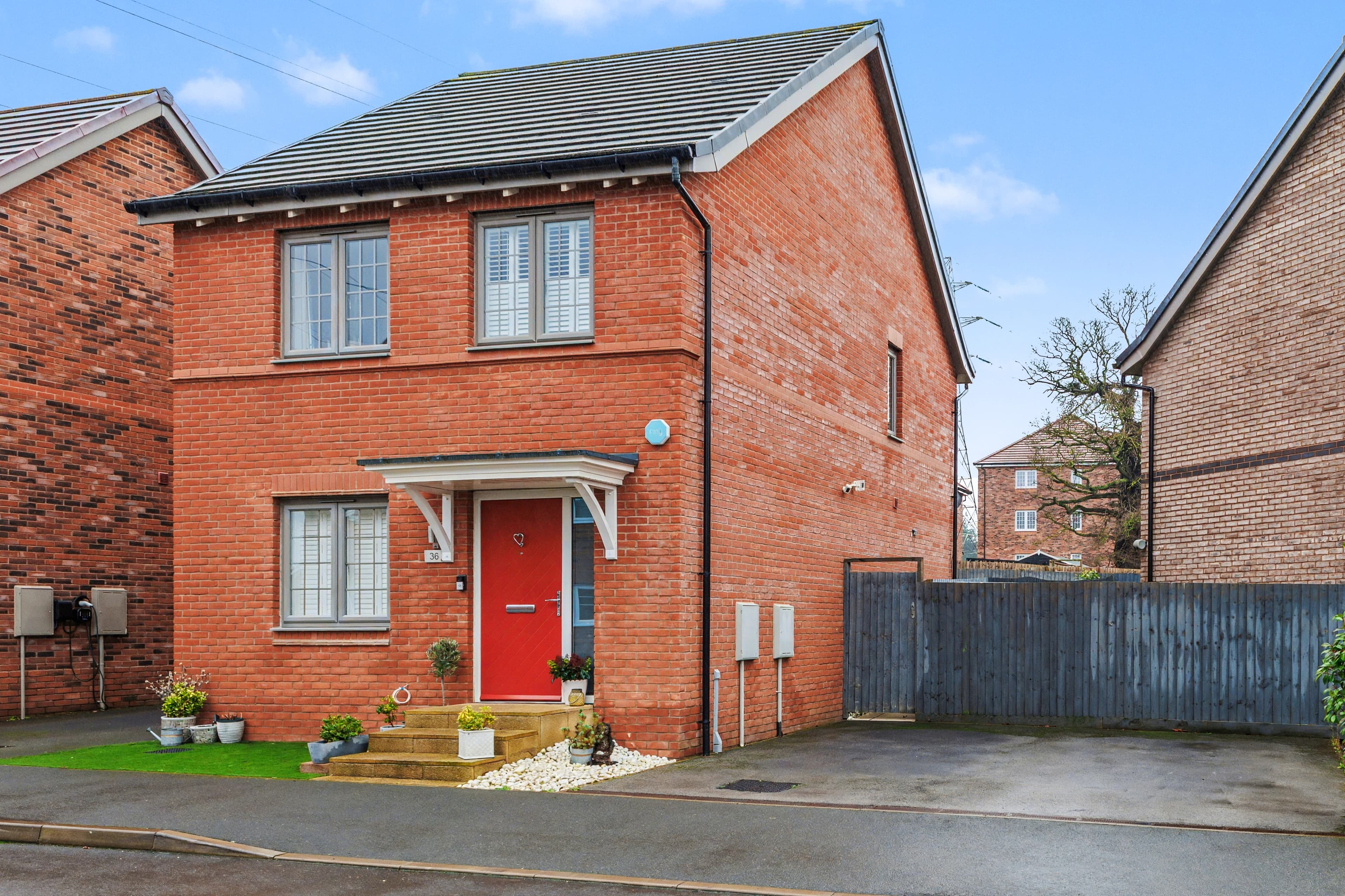 Conrad Lewis Way, Warwick, CV34 - photo 1 of 25