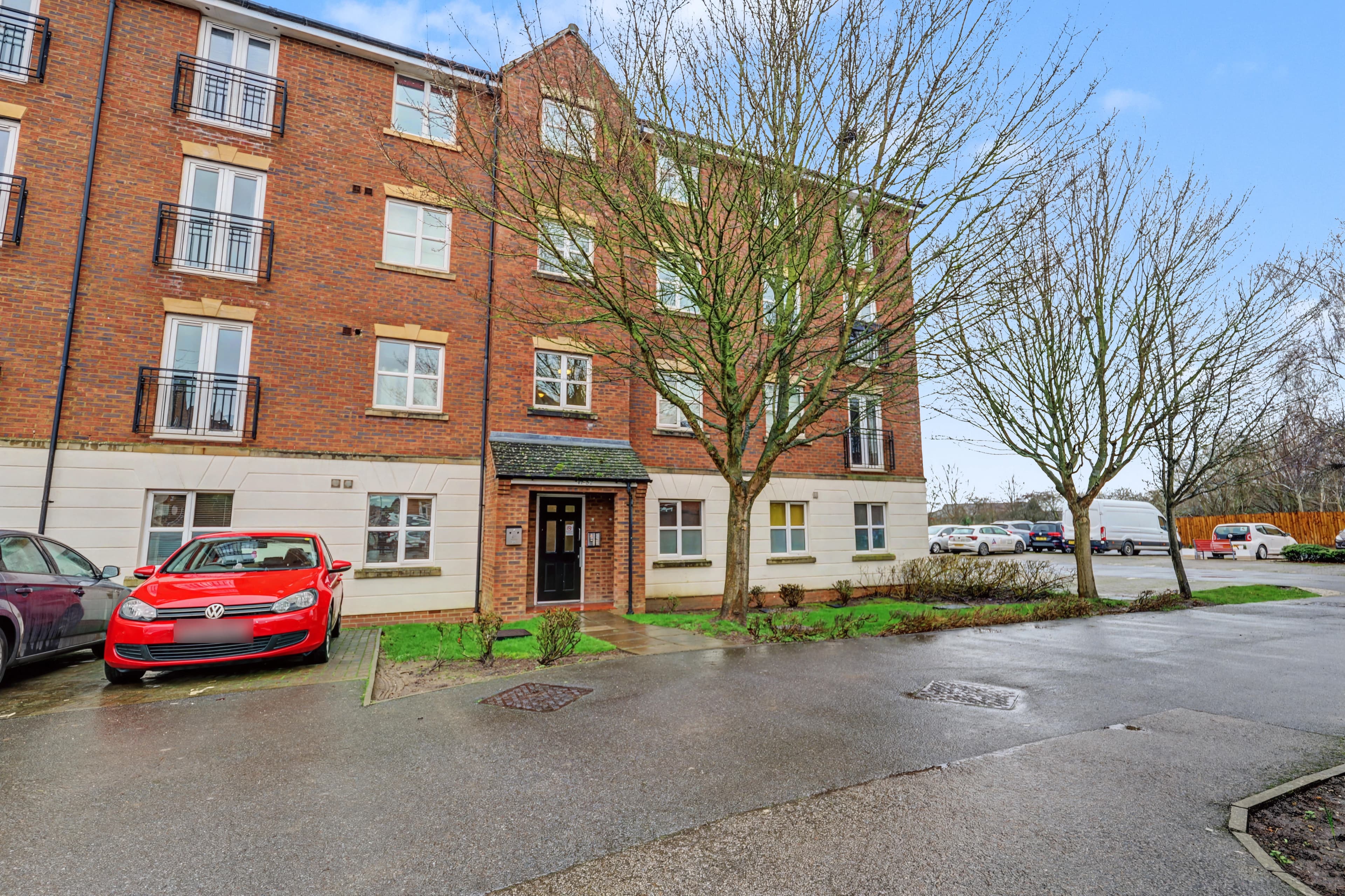 Fount Court, Market Harborough, LE16 - photo 1 of 13