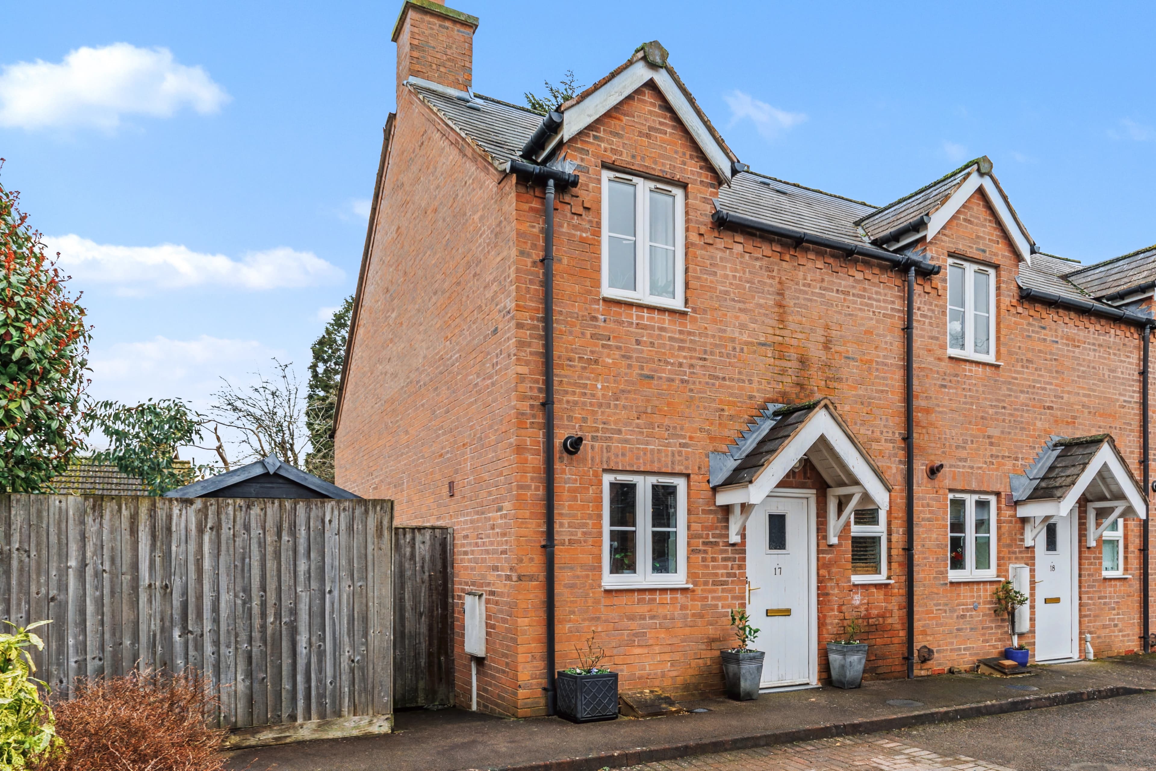 17 Imperial Place, Lillington Road, Leamington Spa, CV32 - photo 1 of 40
