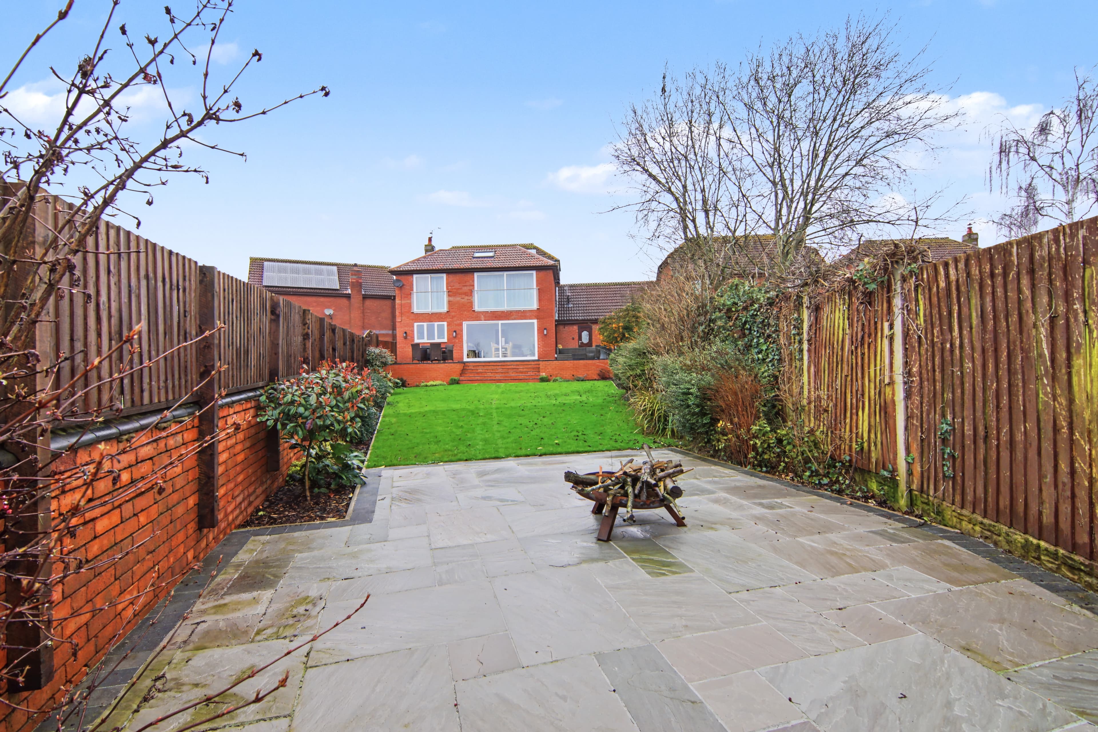 Church Close, Arley, Coventry, CV7 - photo 1 of 33