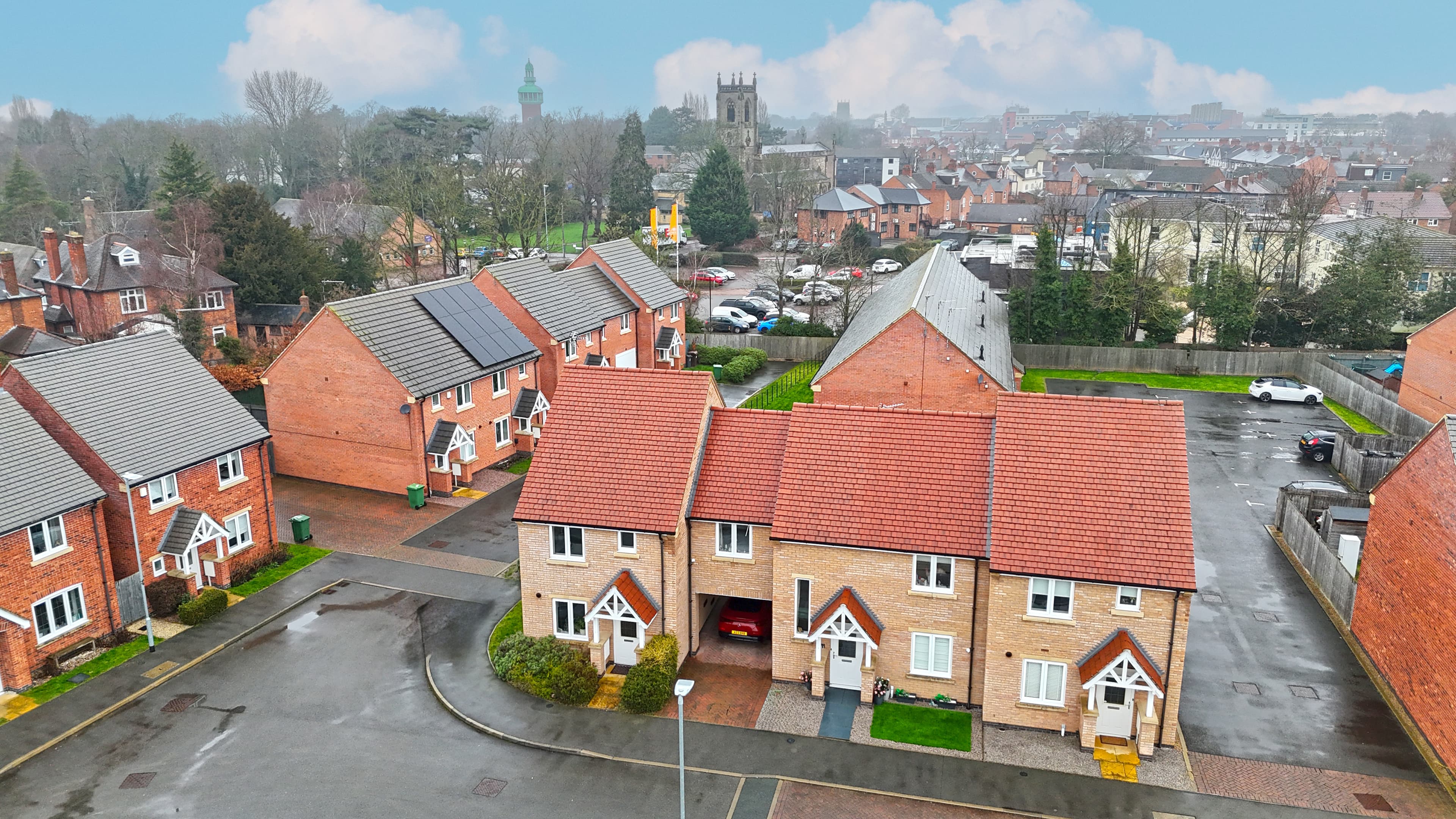 Wicket Close, Loughborough, LE11 - photo 1 of 13