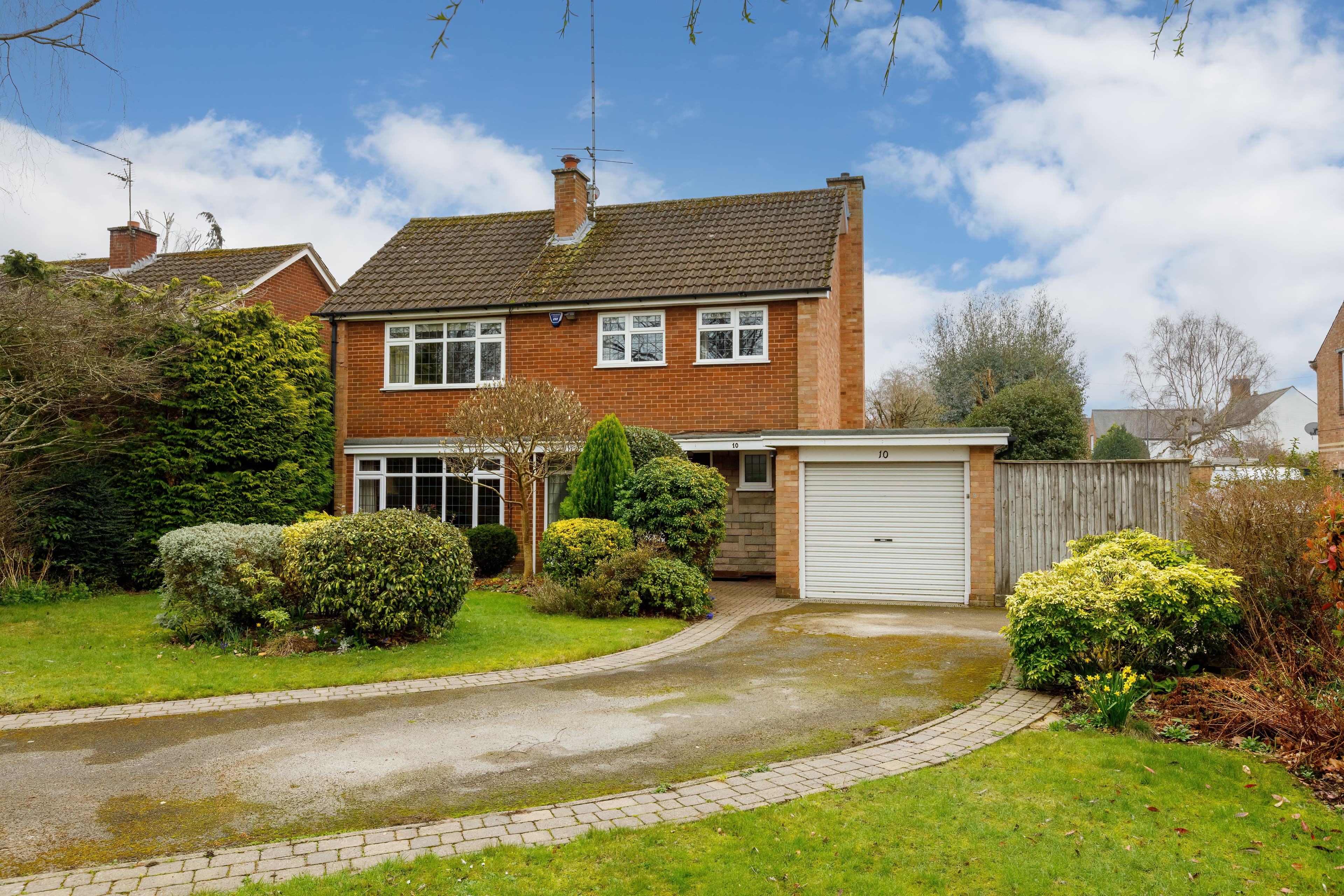 Beverley Road, Leamington Spa, CV32 - photo 1 of 37