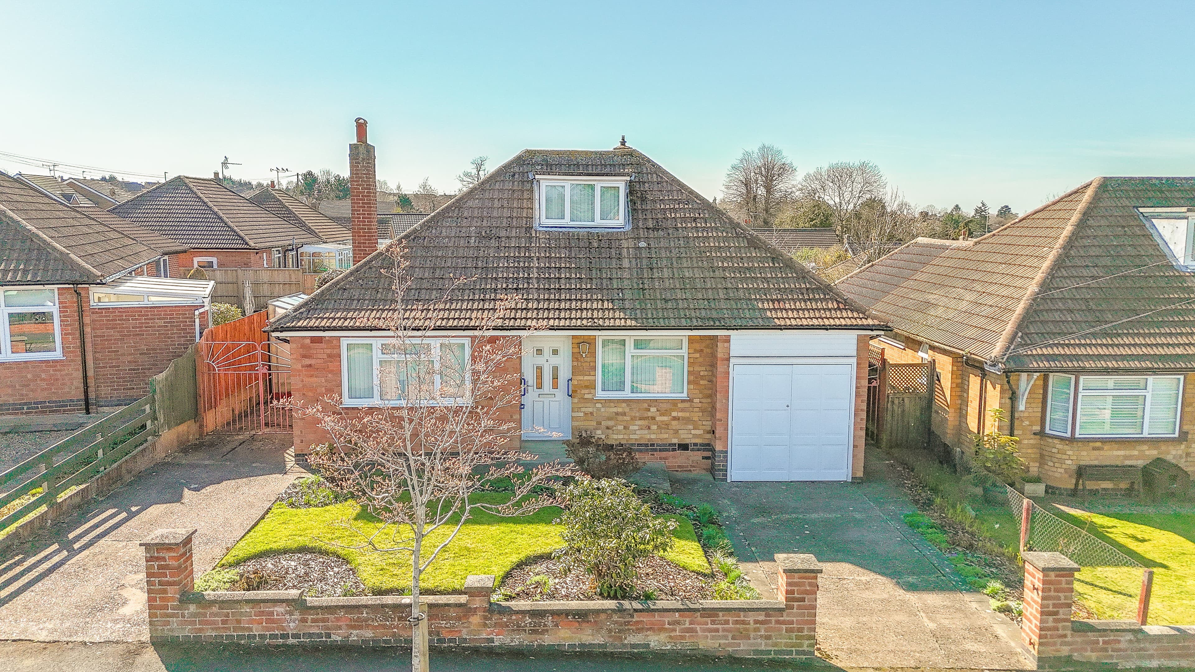 Prince Drive, Oadby, Leicester, LE2 - photo 1 of 25