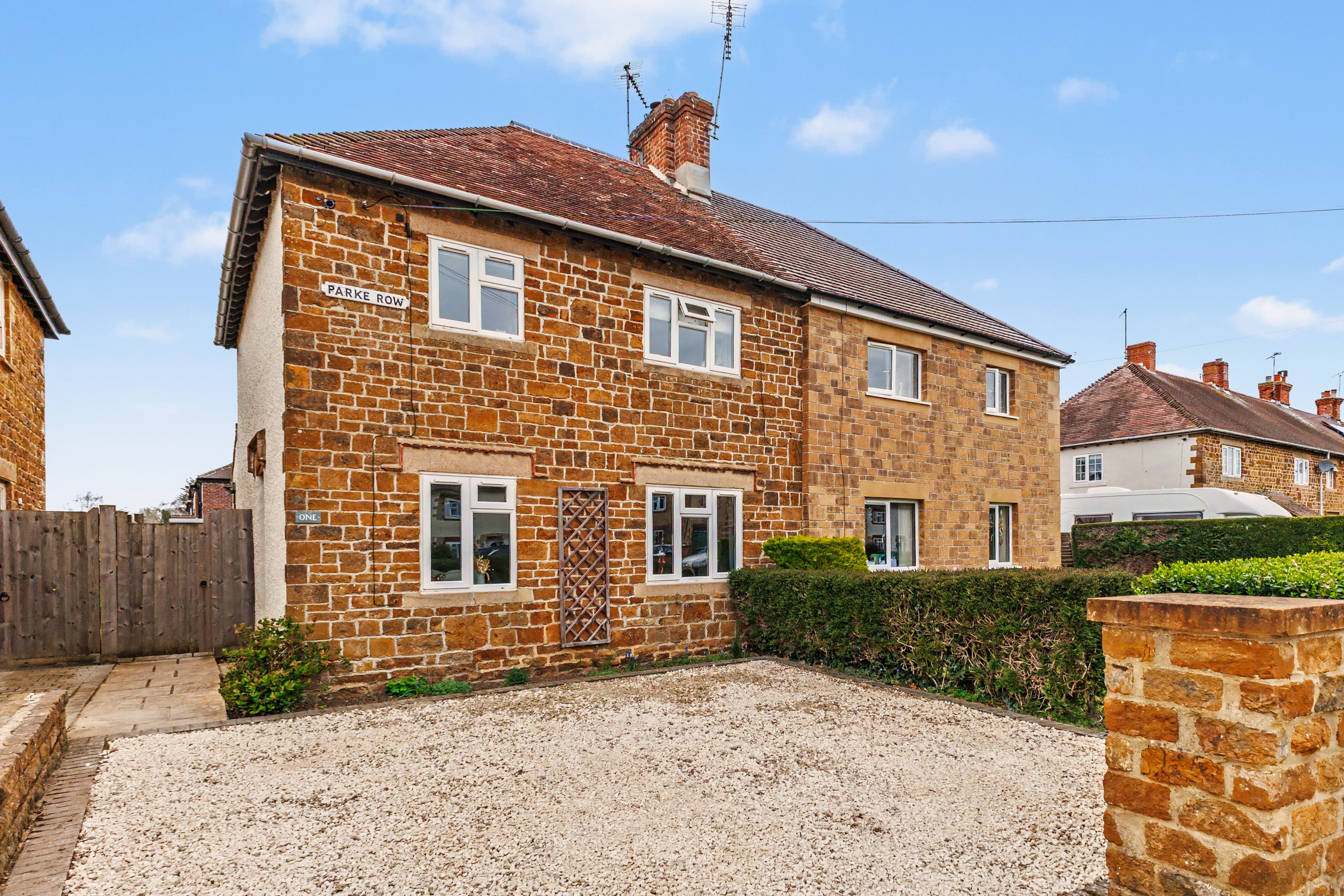 Parke Row, Tysoe, Warwick, CV35 - photo 1 of 30