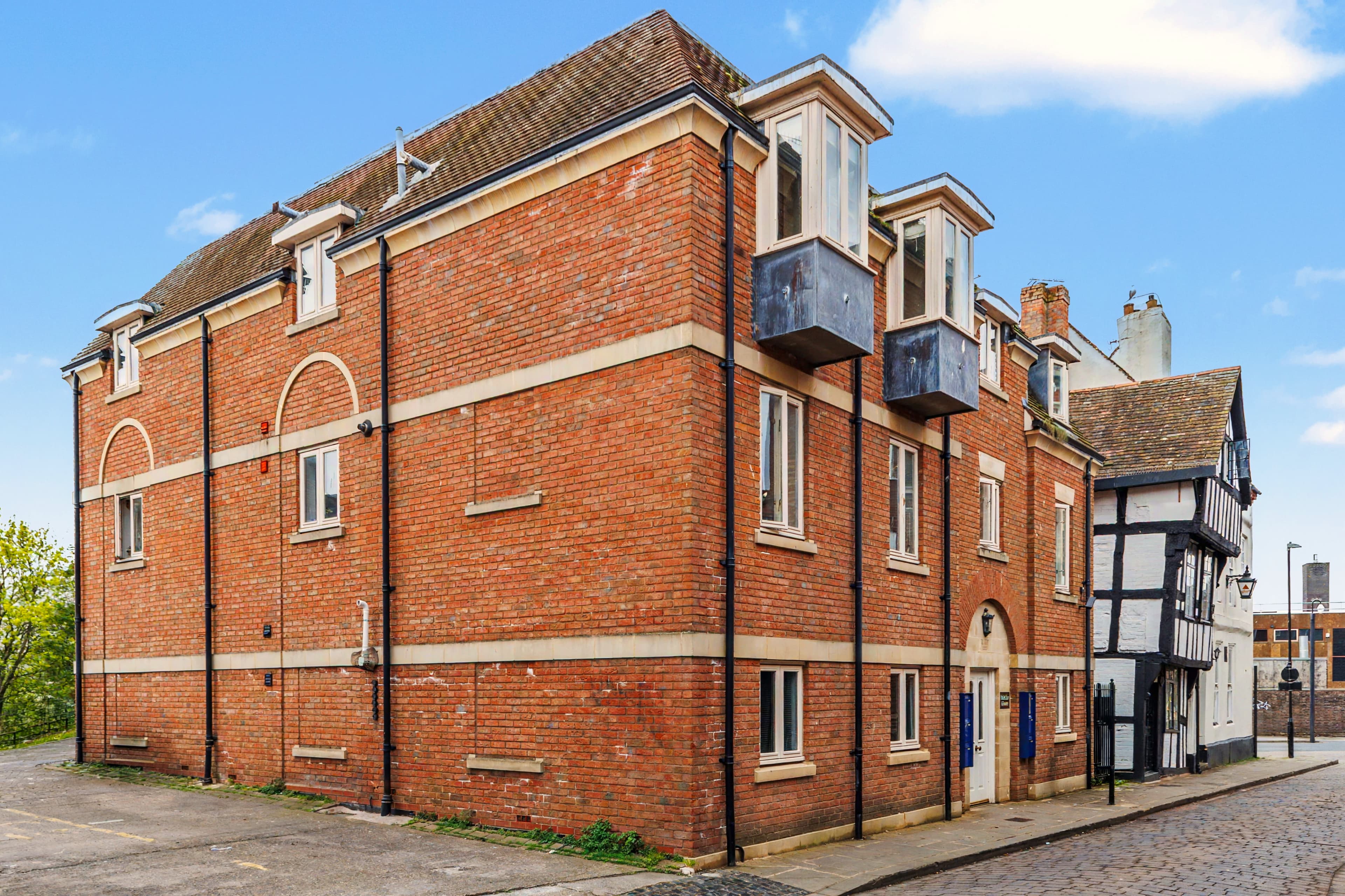 Fairfax House, Fish Street, Worcester, WR1 - photo 1 of 12