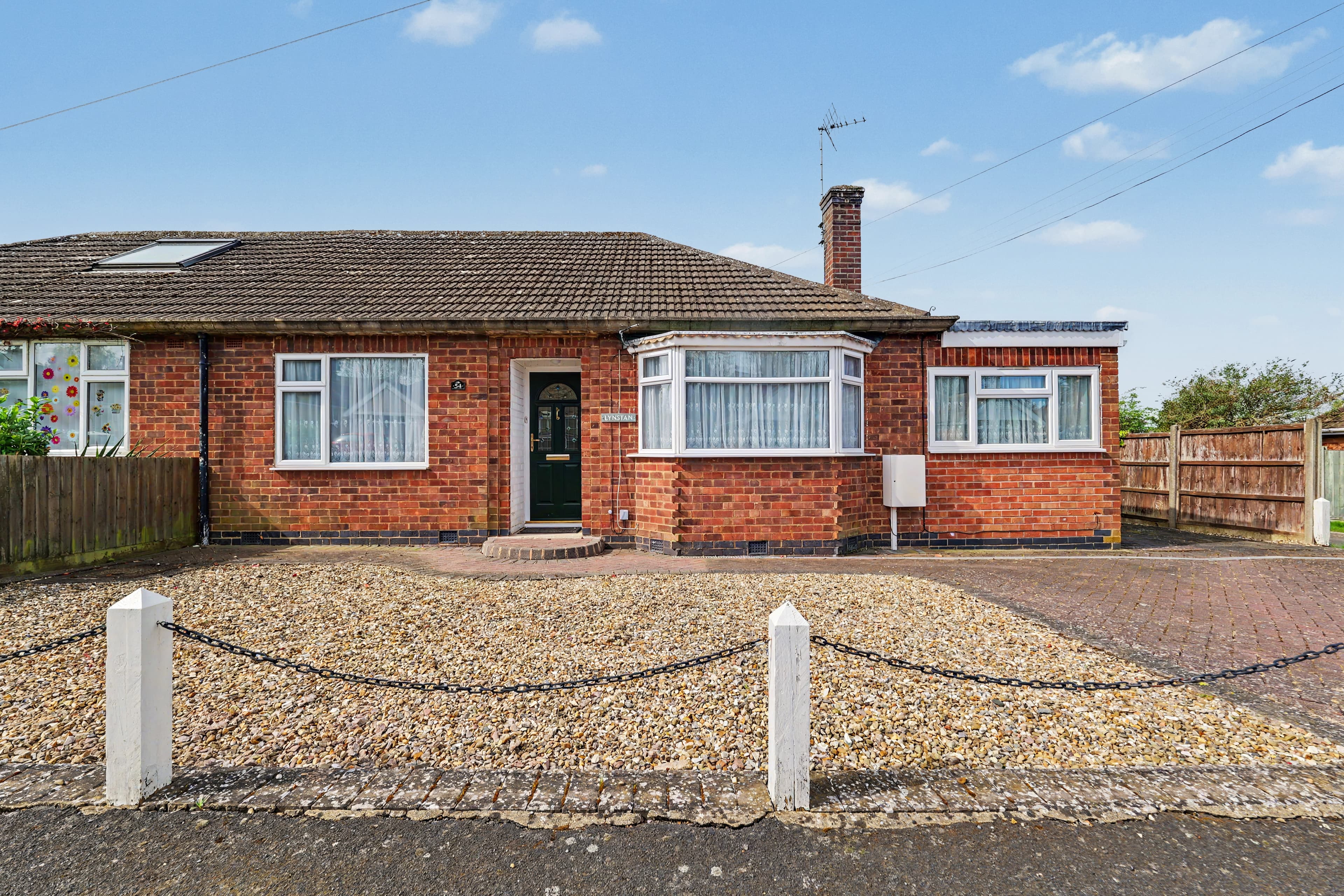 Fairfax Road, Market Harborough, LE16 - photo 1 of 19