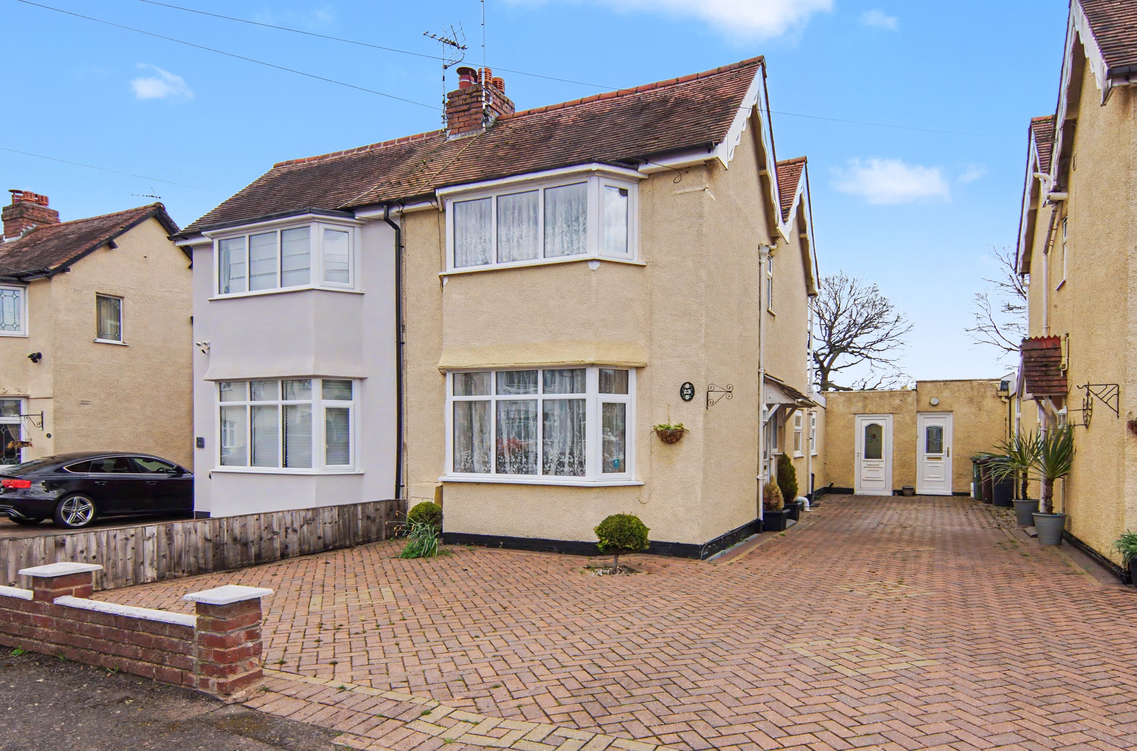 Albert Road, Millisons Wood, Coventry, CV5 - photo 1 of 24
