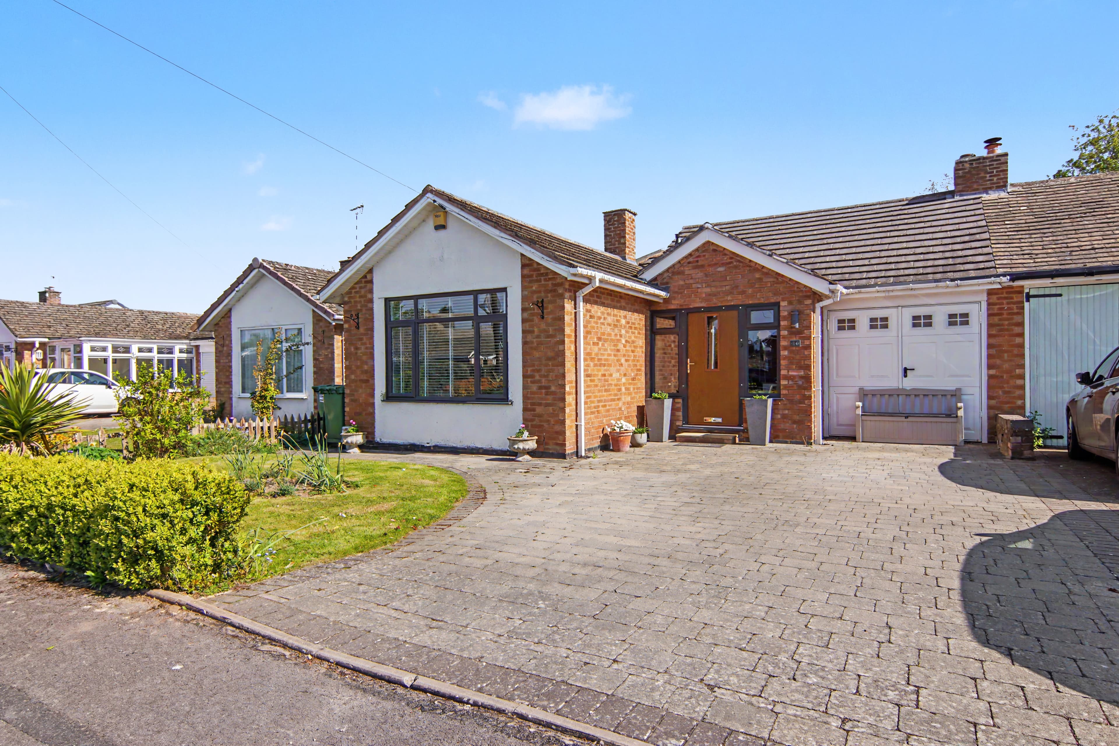 Runnymede Drive, Balsall Common, Coventry, CV7 - photo 1 of 30