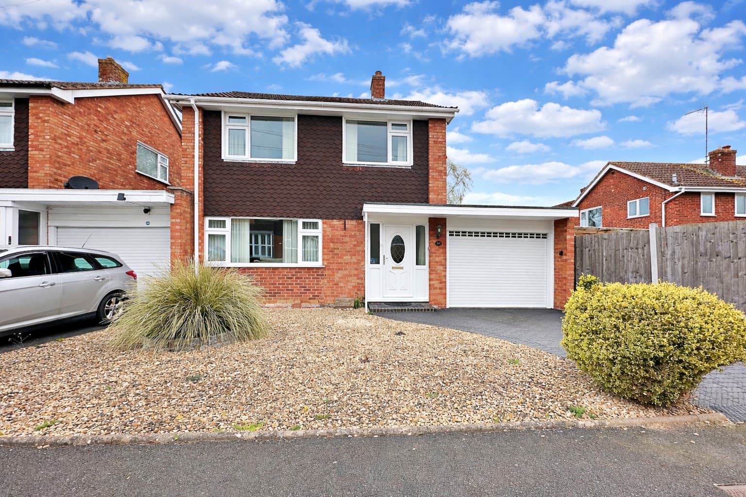 Croome Close, Drakes Broughton, Pershore, WR10 - photo 1 of 15