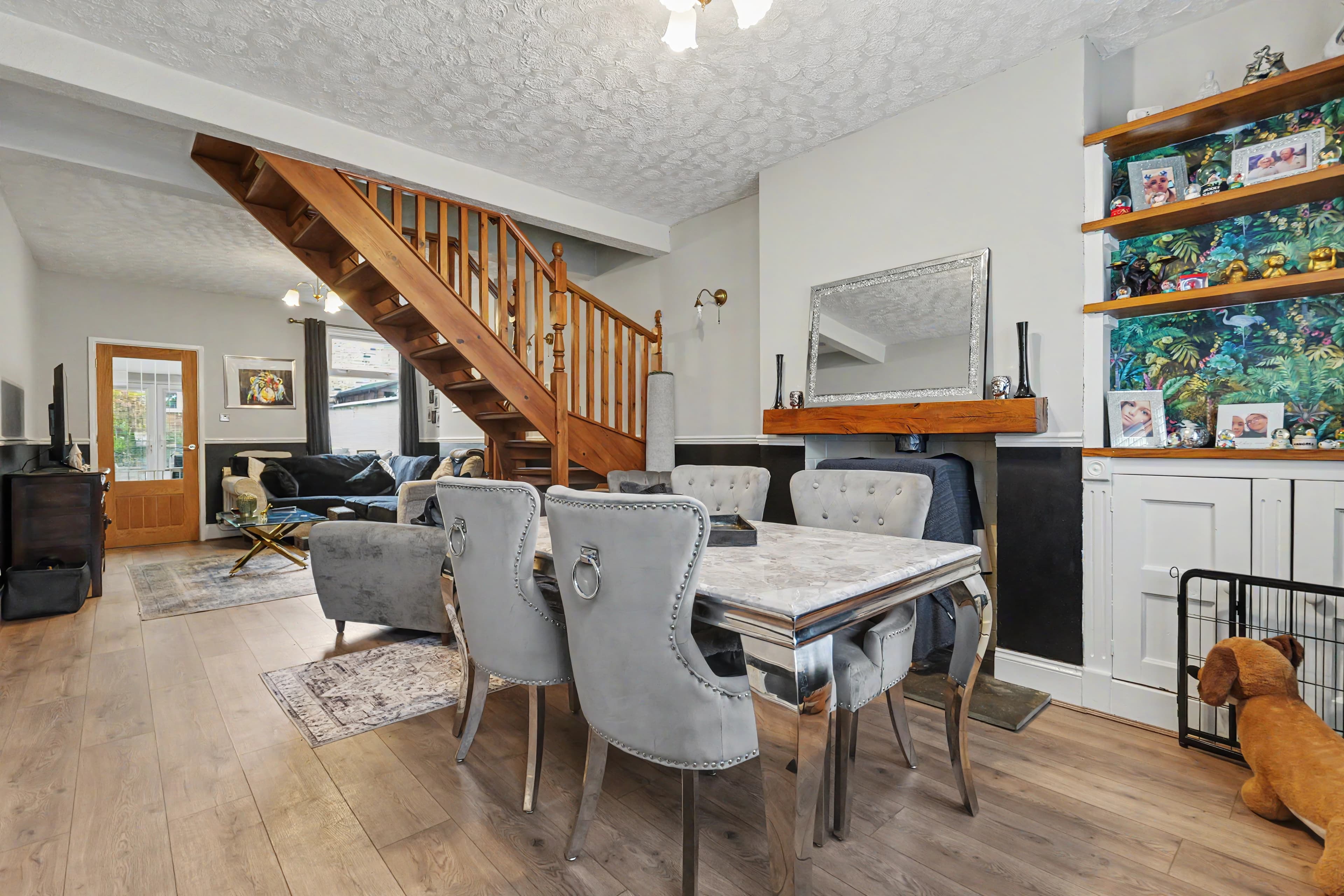 Toler Road, Nuneaton, CV11 - photo 1 of 17