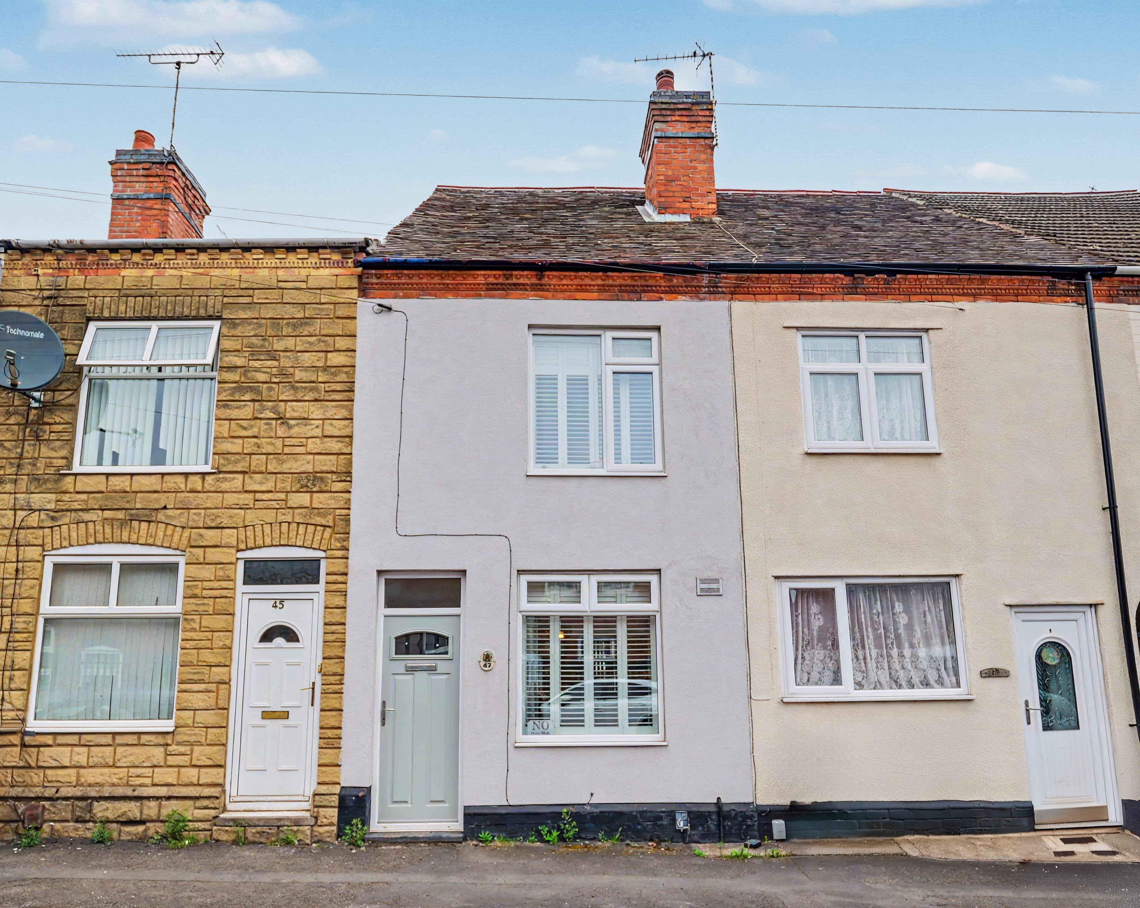 Toler Road, Nuneaton, CV11 - photo 1 of 17