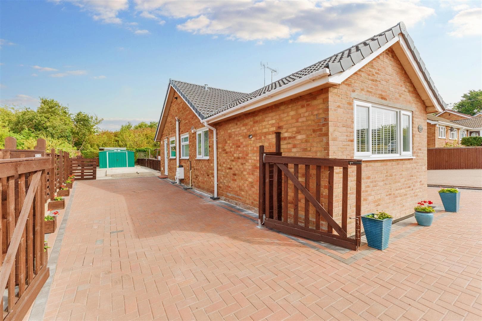 Evendene Road, Evesham, WR11 - photo 1 of 22
