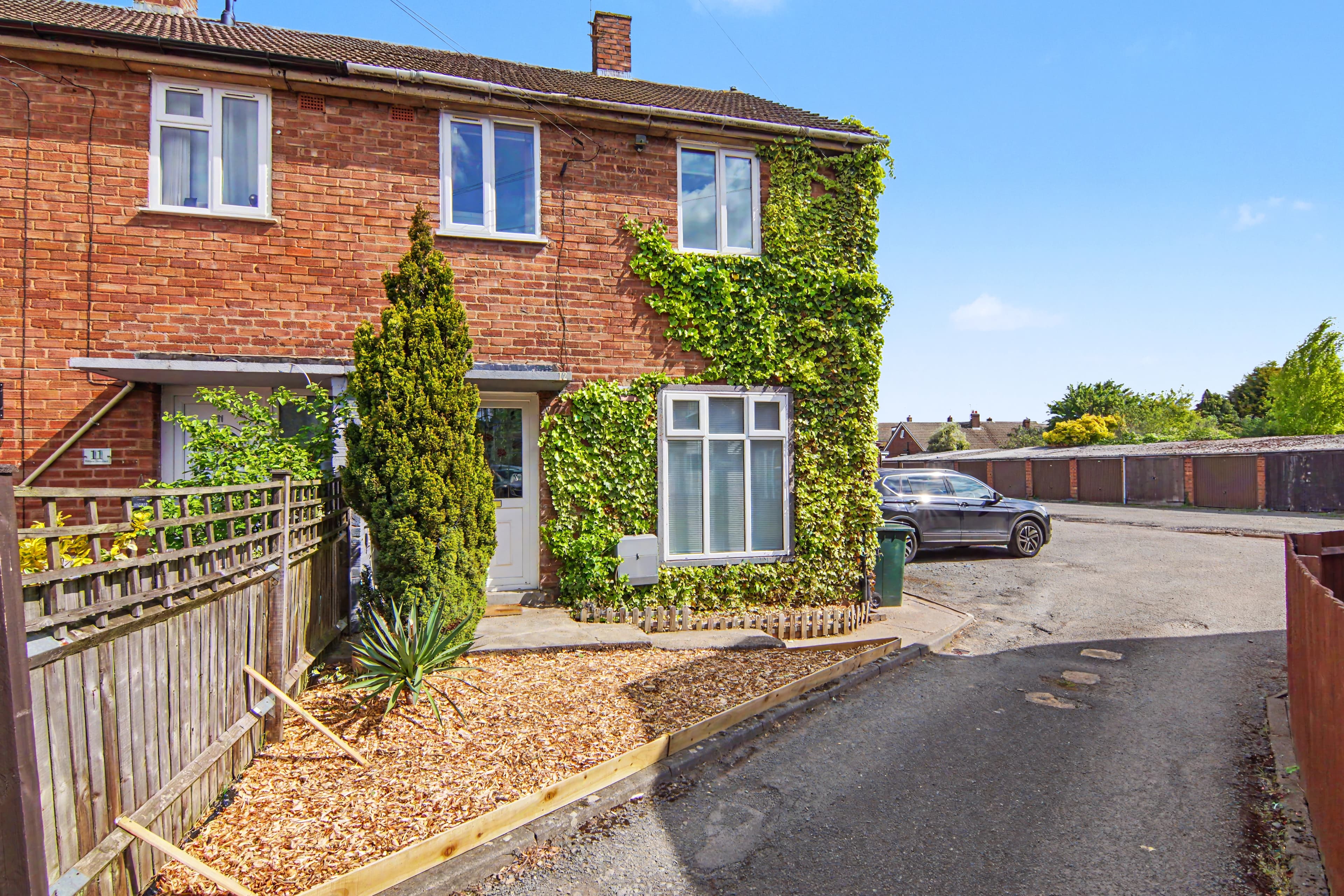 William Bree Road, Coventry, CV5 - photo 1 of 23