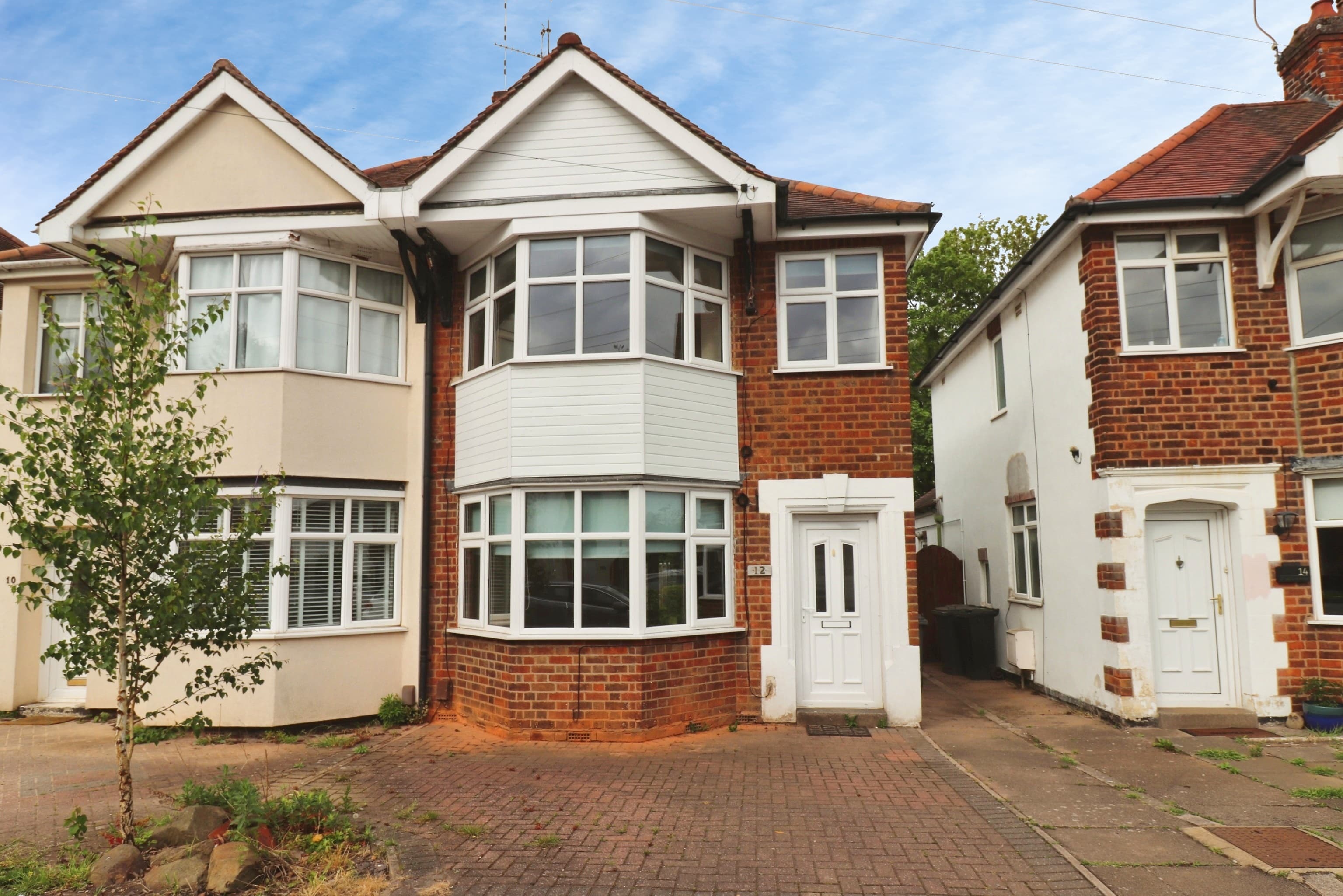 St. Nicolas Road, Nuneaton, CV11 - photo 1 of 15