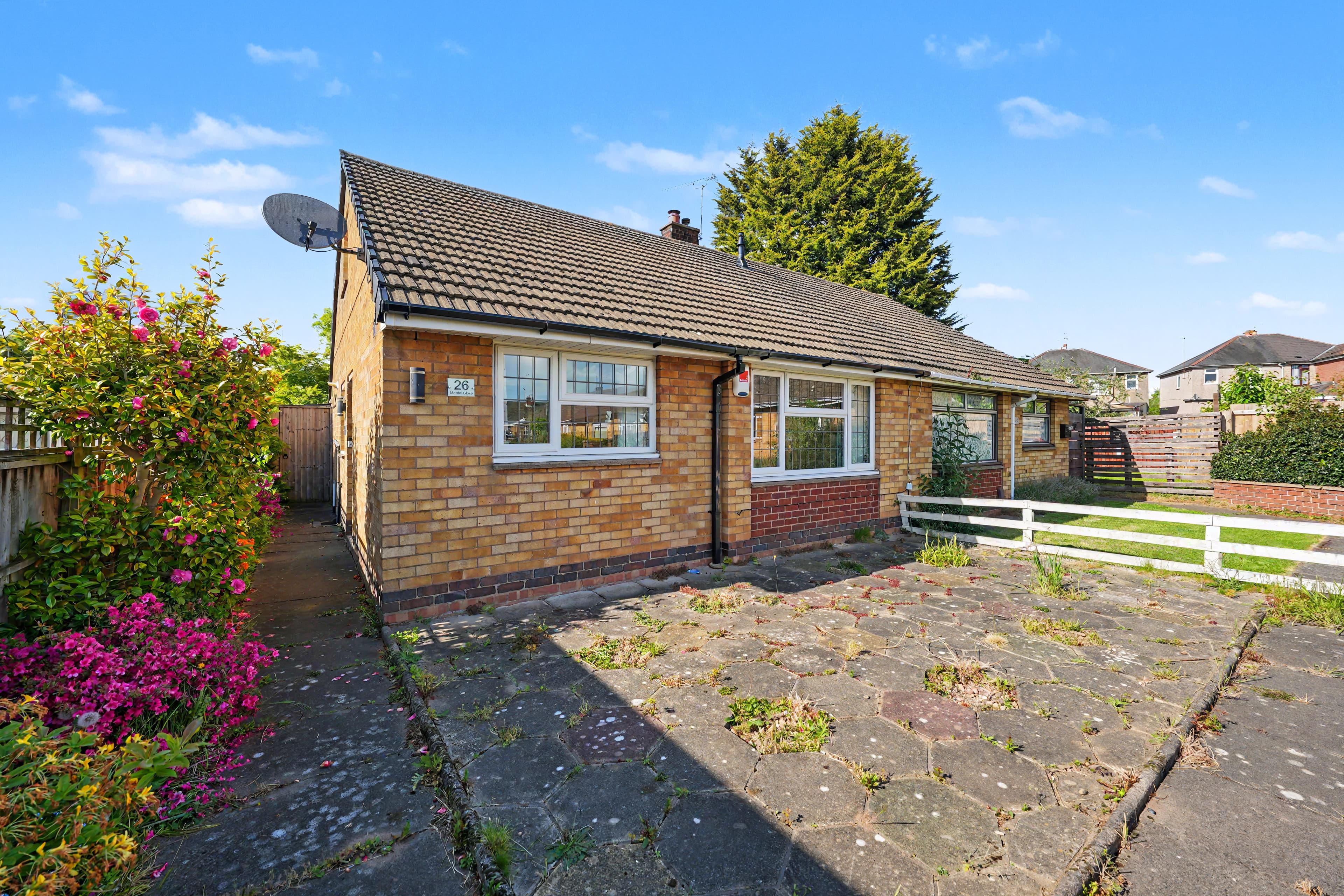 Mardol Close, Coventry, CV2 - photo 1 of 18