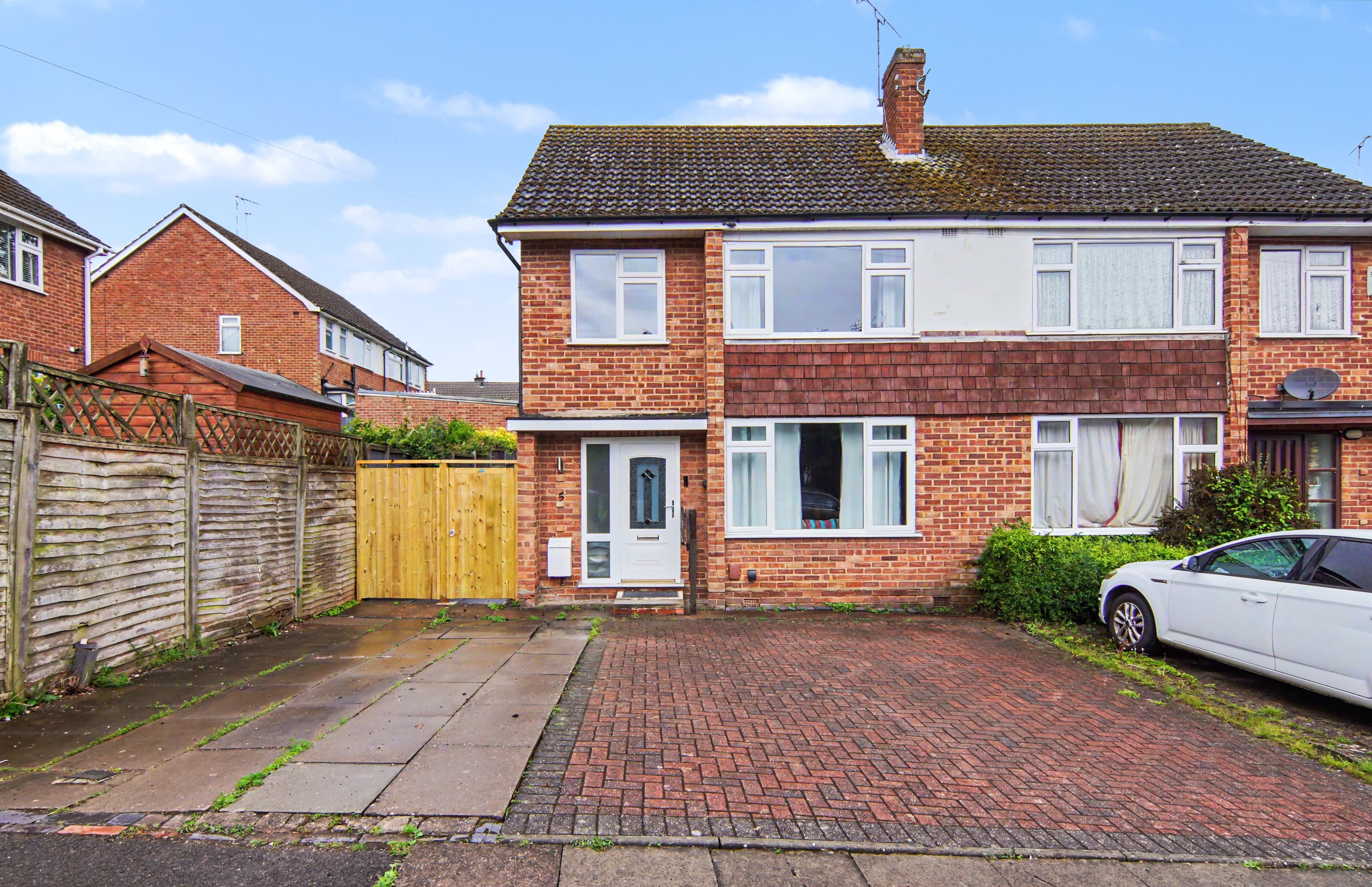 Carding Close, Coventry, CV5 - photo 1 of 23