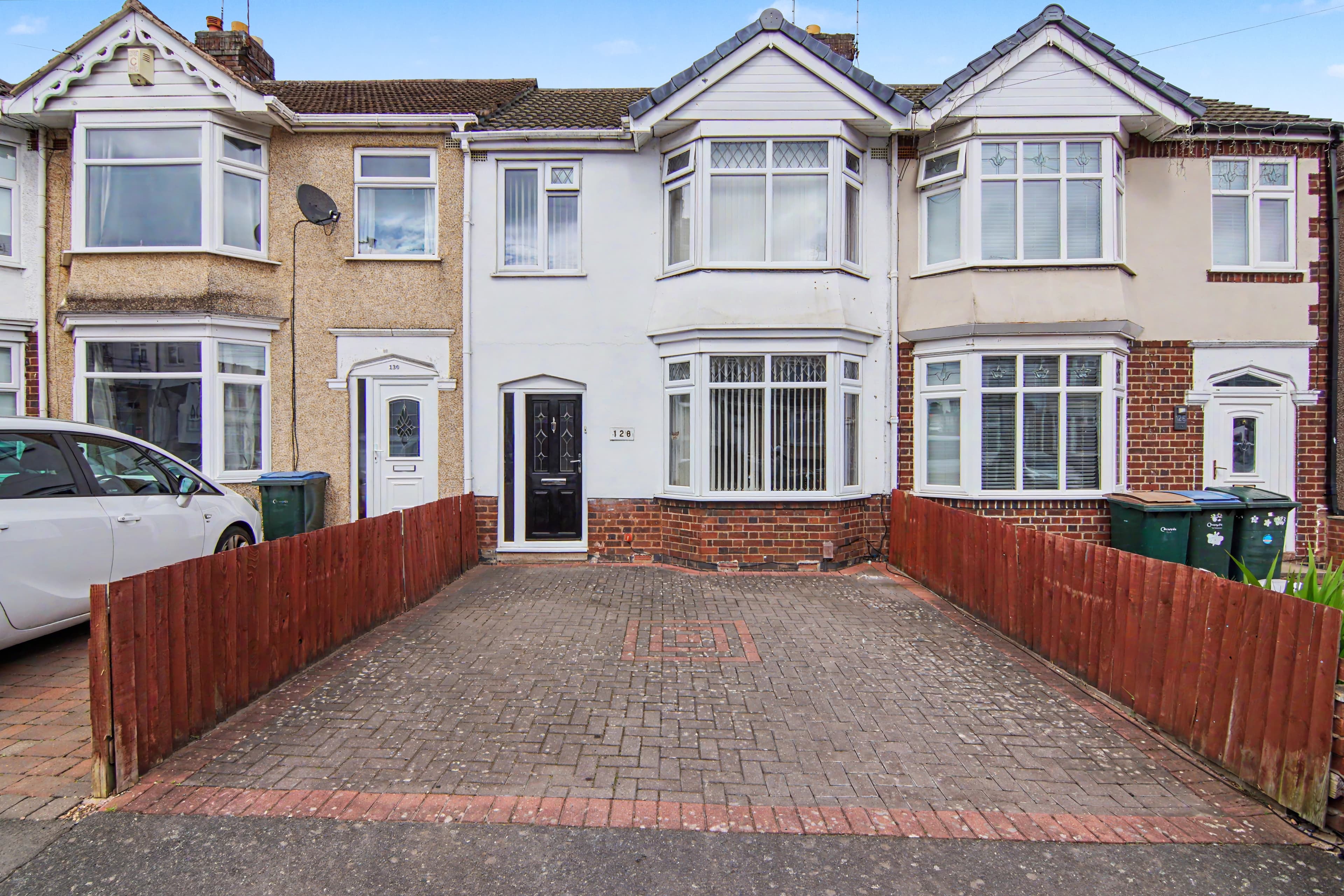 Honiton Road, Coventry, CV2 - photo 1 of 17