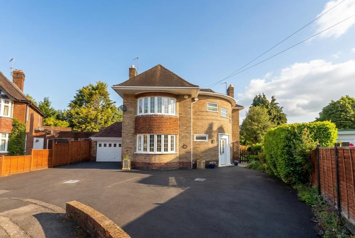Asthill Croft, Coventry, CV3 - photo 1 of 27