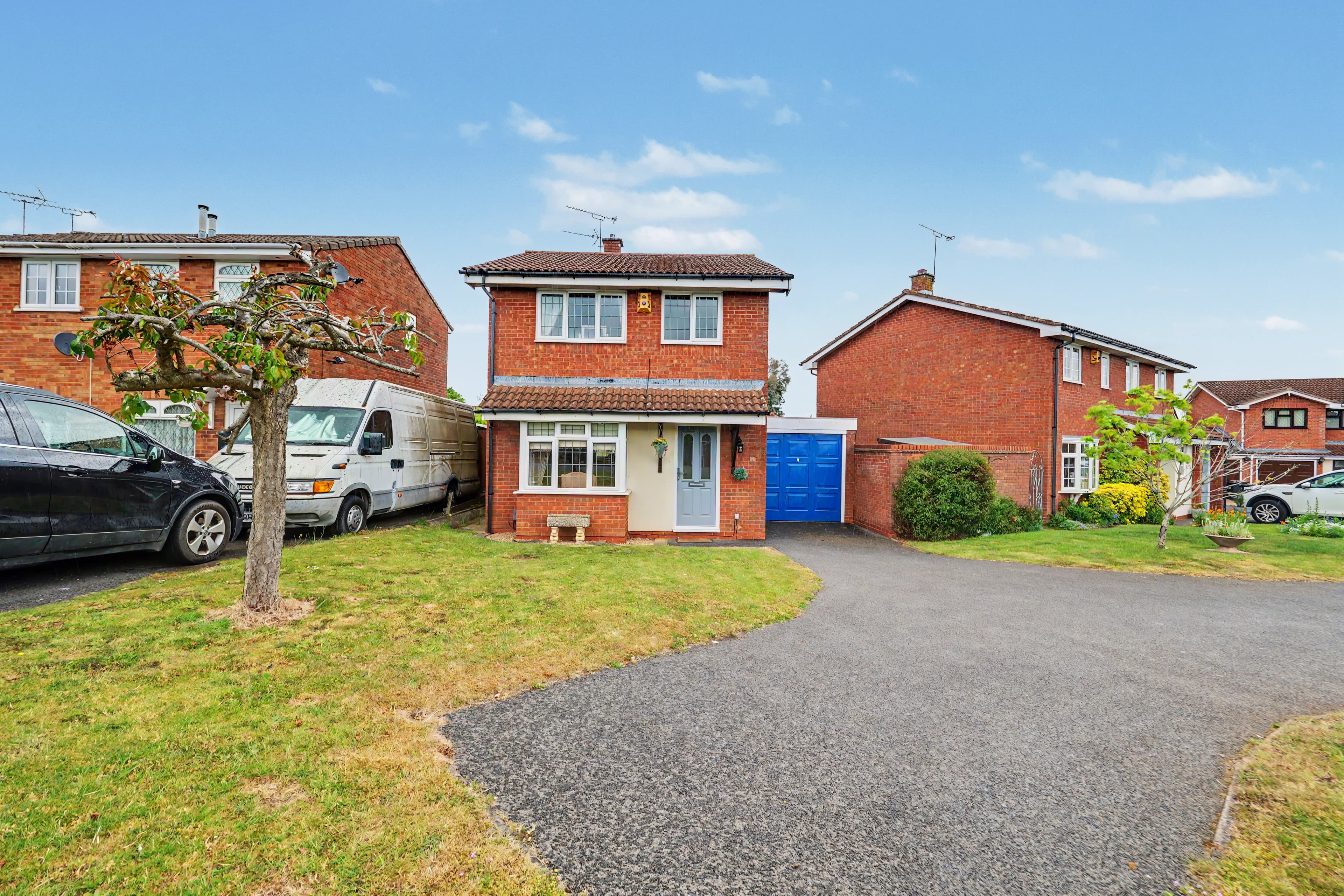 Chesterton Drive, Galley Common, Nuneaton, CV10 - photo 1 of 22