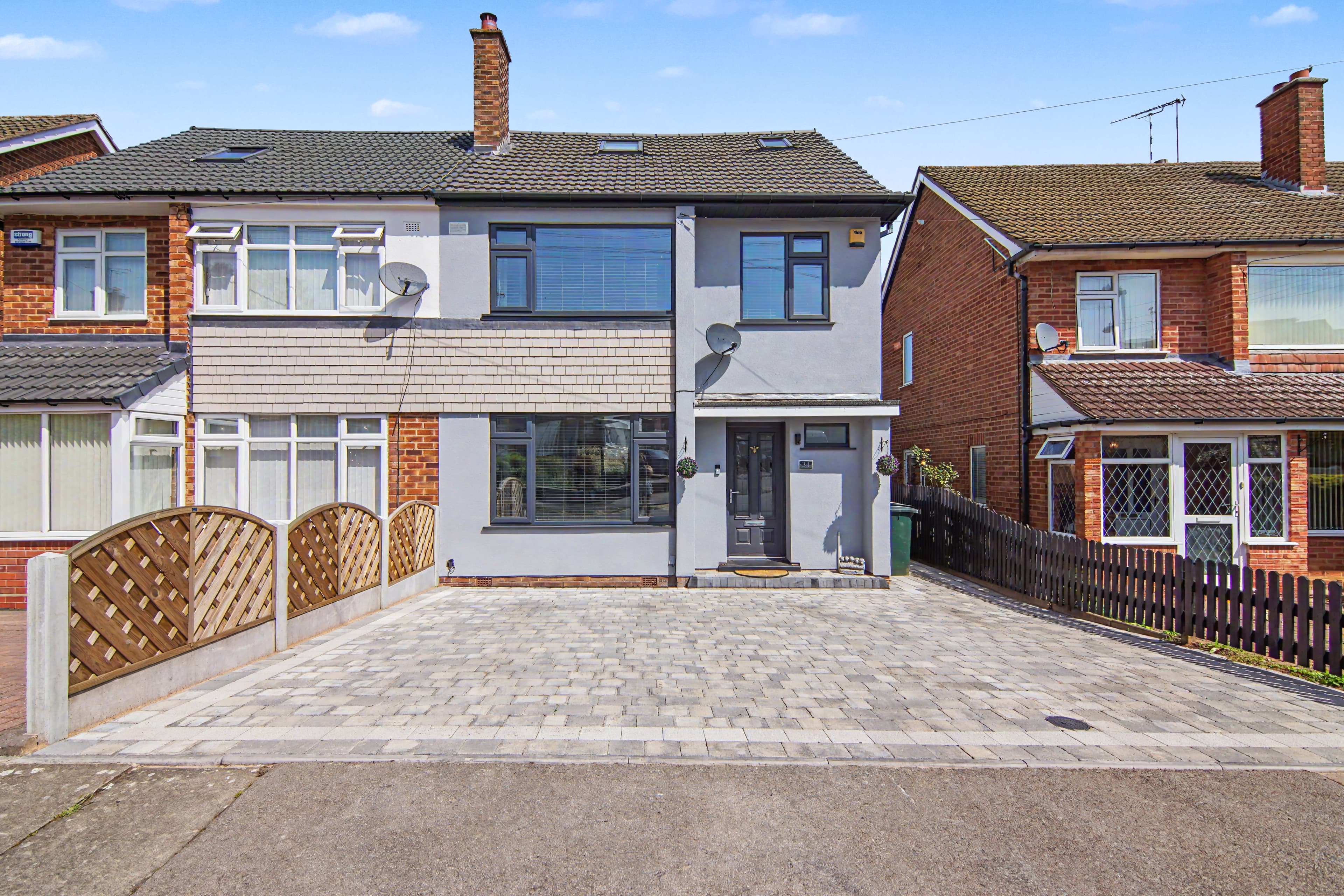 Faulconbridge Avenue, Coventry, CV5 - photo 1 of 29