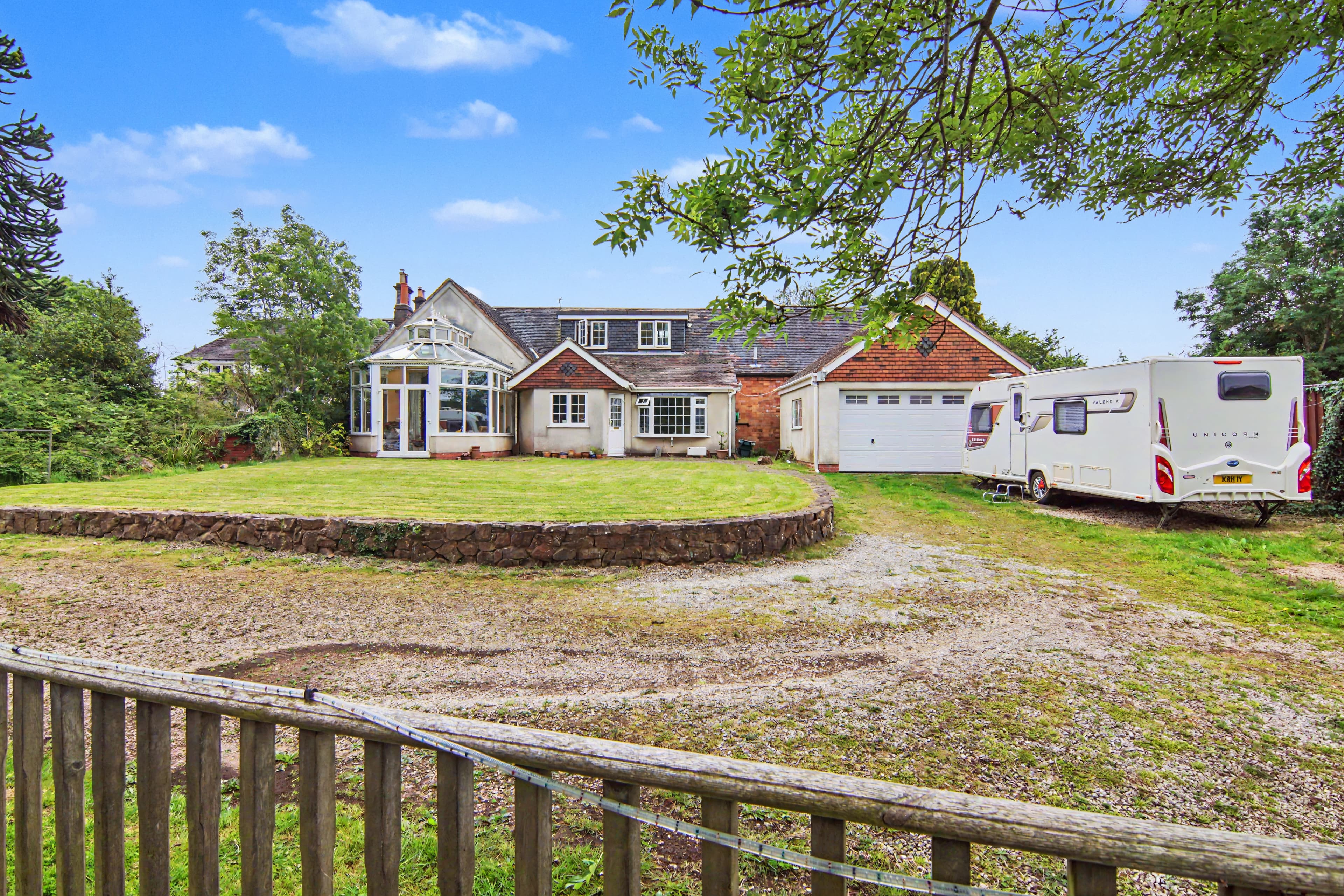 Meadow Cottage, Tamworth Road, Fillongley, Coventry, CV7 - photo 1 of 45