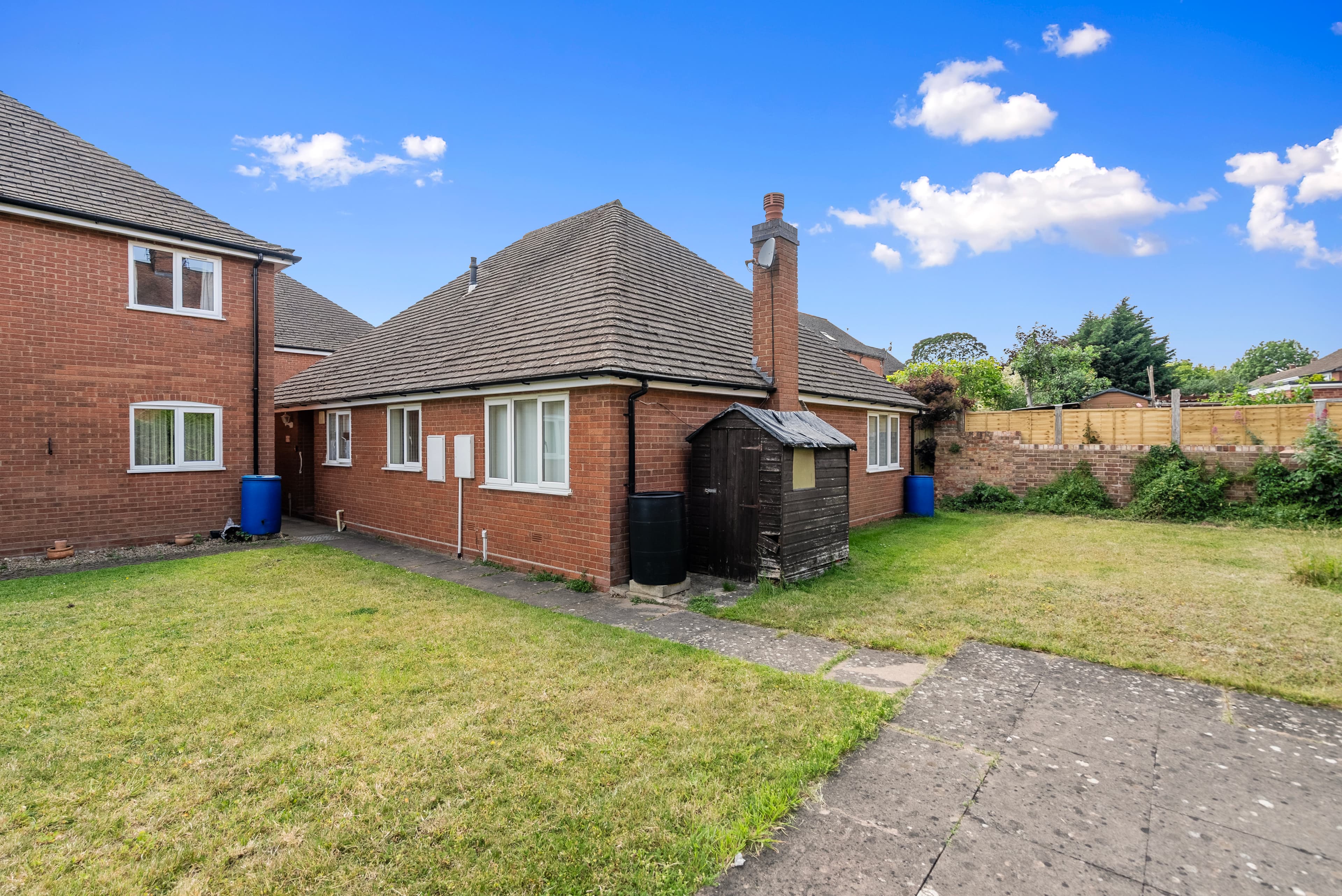 Old Market Court, Pershore, WR10 - photo 1 of 10