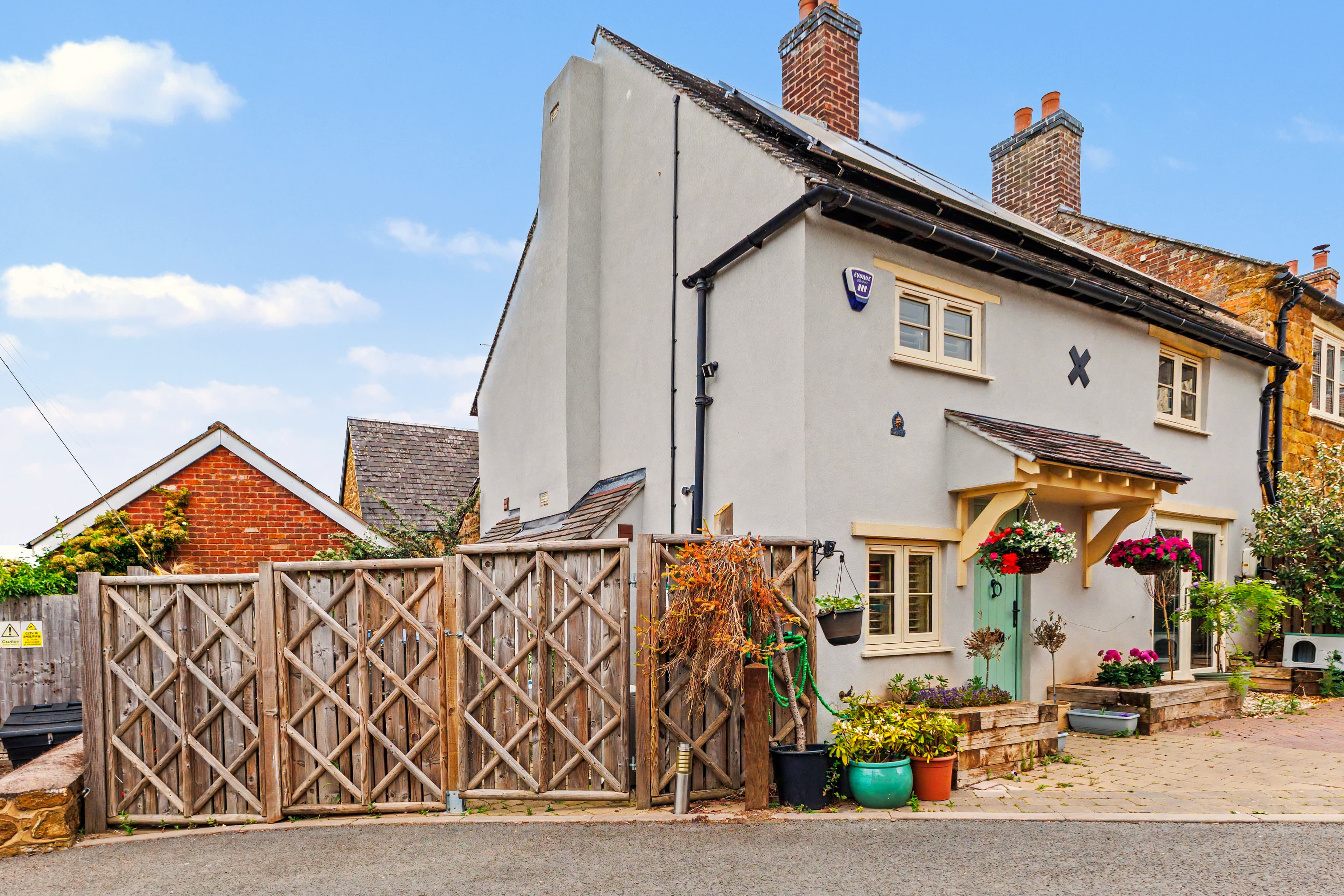 1 The Willows, Willow Gardens, Northend, Southam, CV47 - photo 1 of 21