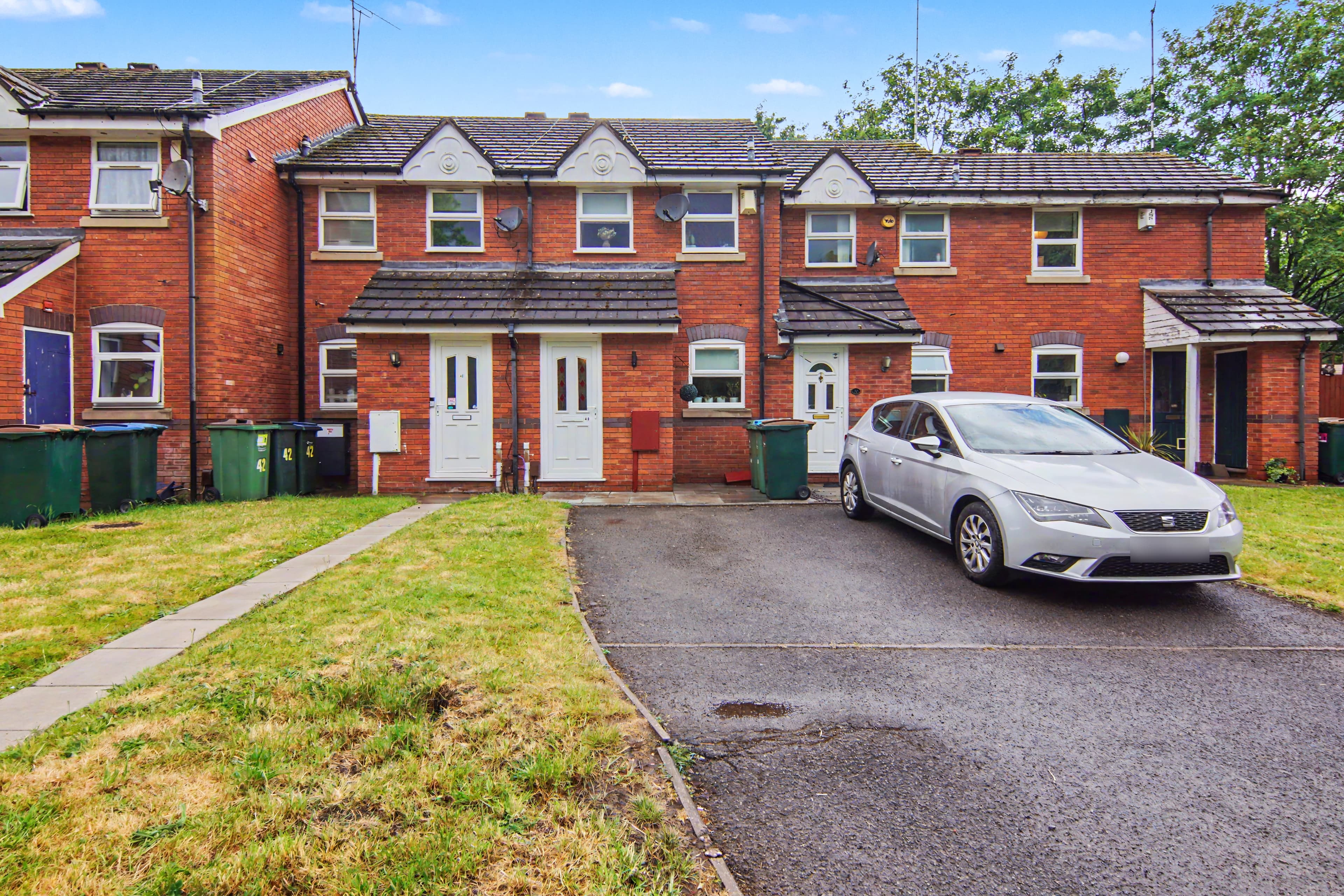 Cumbria Close, Coventry, CV1 - photo 1 of 25