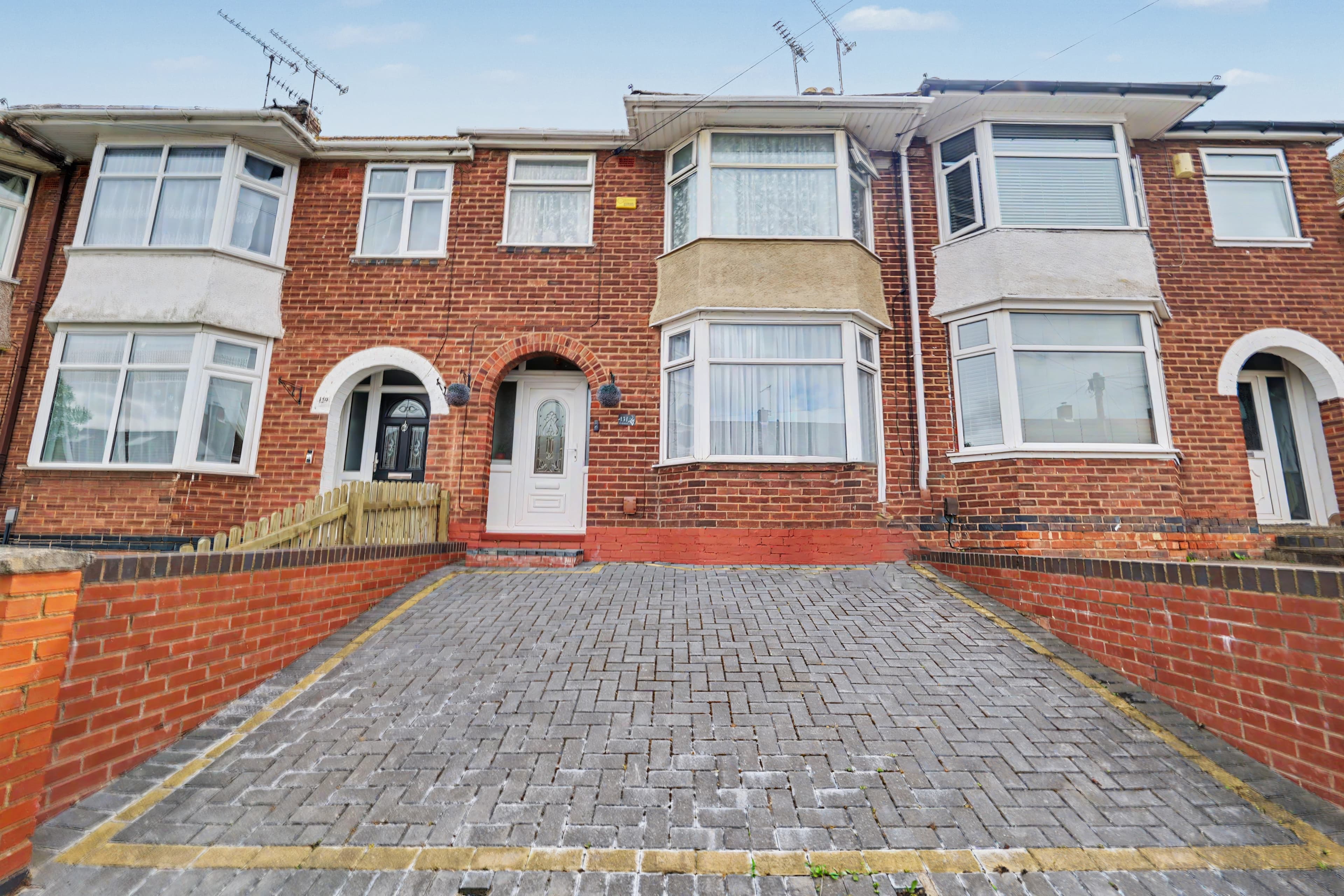 St. Ives Road, Coventry, CV2 - photo 1 of 15